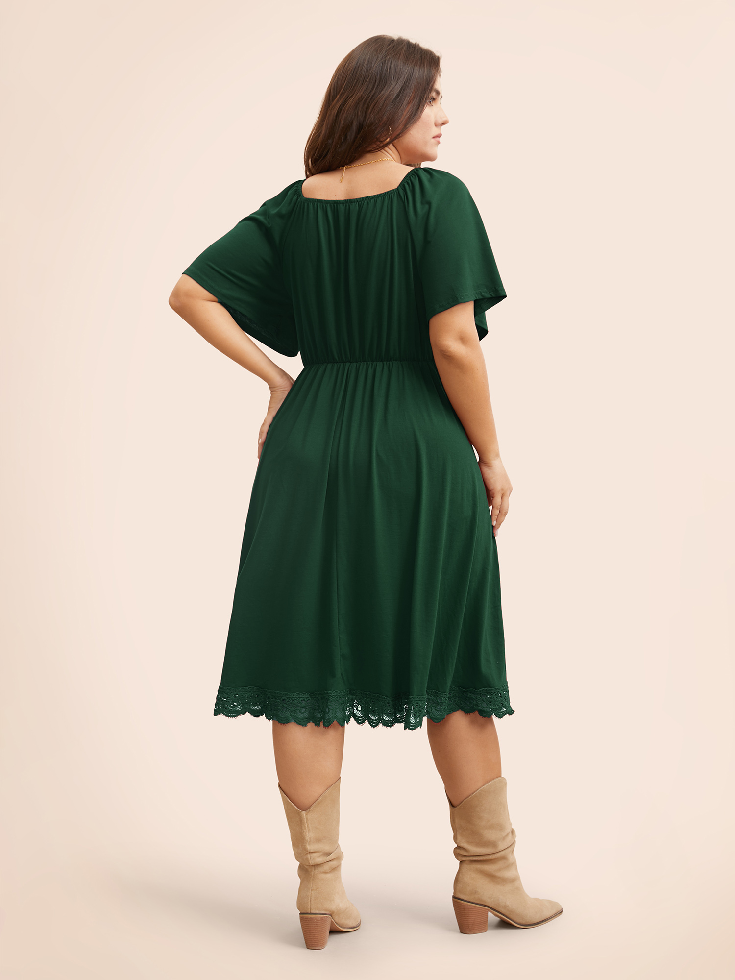 Plus Size Plain Lace Insert Gathered Square Neck Dress Green Women Office Gathered Square Neck Short sleeve Curvy Midi Dress BloomChic 10/M 