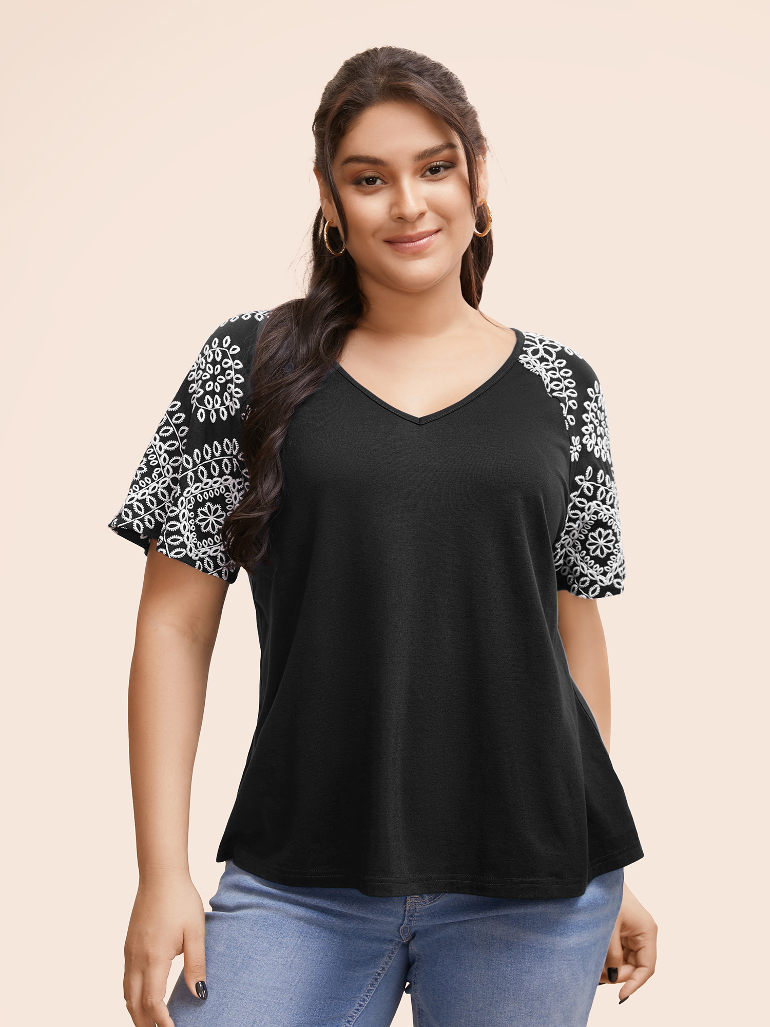 

Plus Size V Neck Boho Print Raglan Sleeve T-shirt Black Women Casual Non Art&design V-neck Everyday T-shirts BloomChic