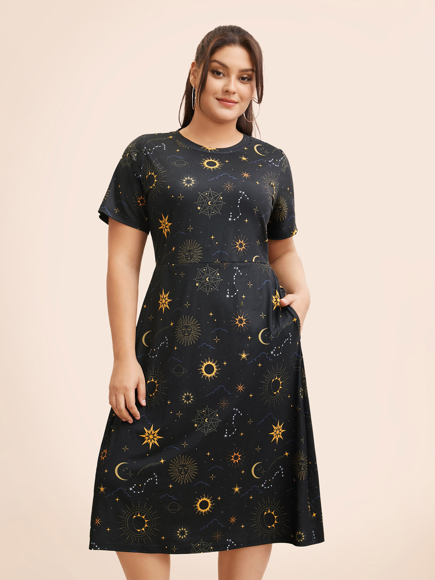 

Plus Size Sun & Star Print Crew Neck Pocket Dress Midnight Women Casual Non Round Neck Short sleeve Curvy BloomChic