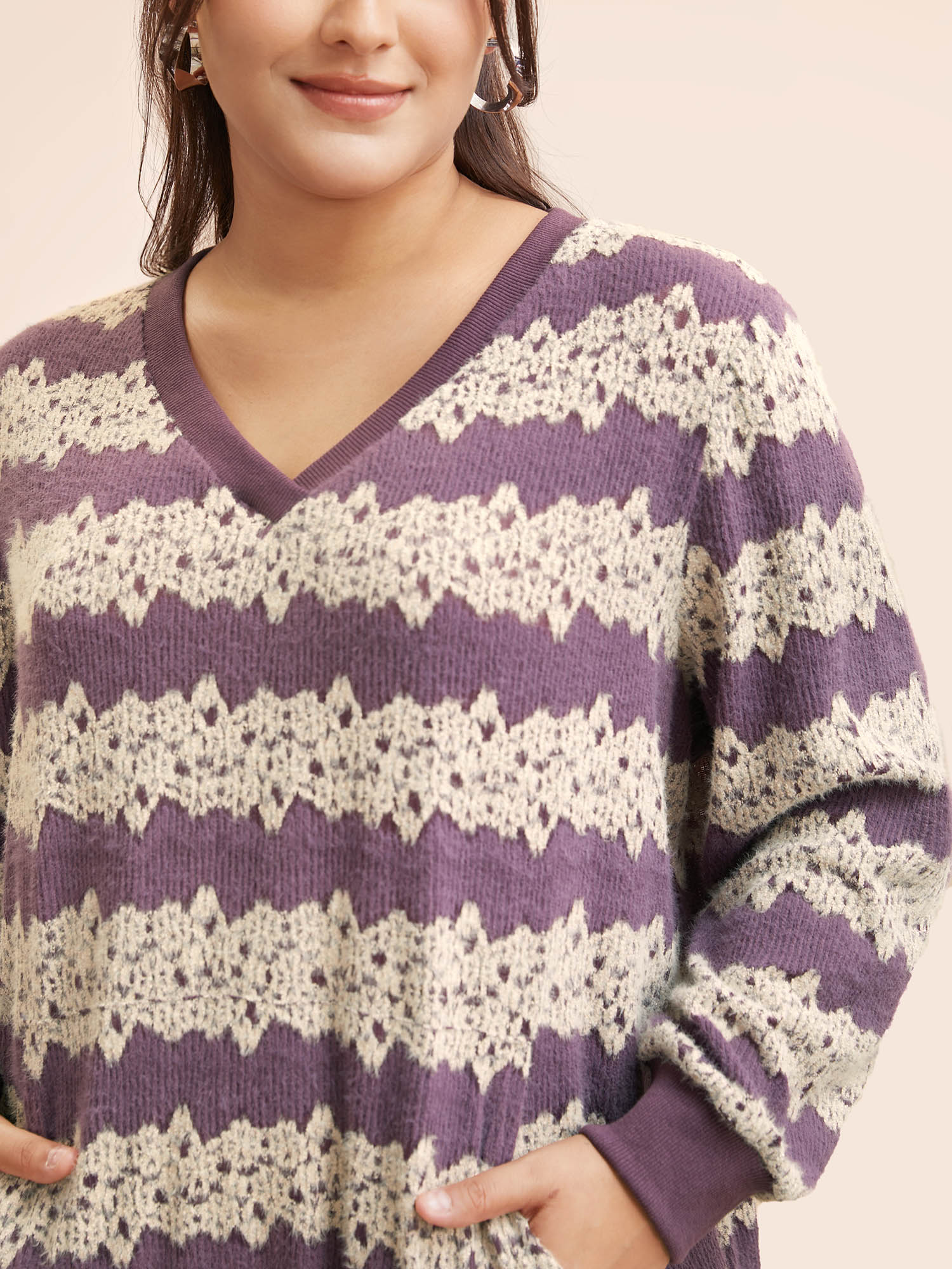 

Plus Size Striped Patchwork Contrast Texture Sweatshirt Women Mauve Casual Texture Loose V-neck Everyday Sweatshirts BloomChic