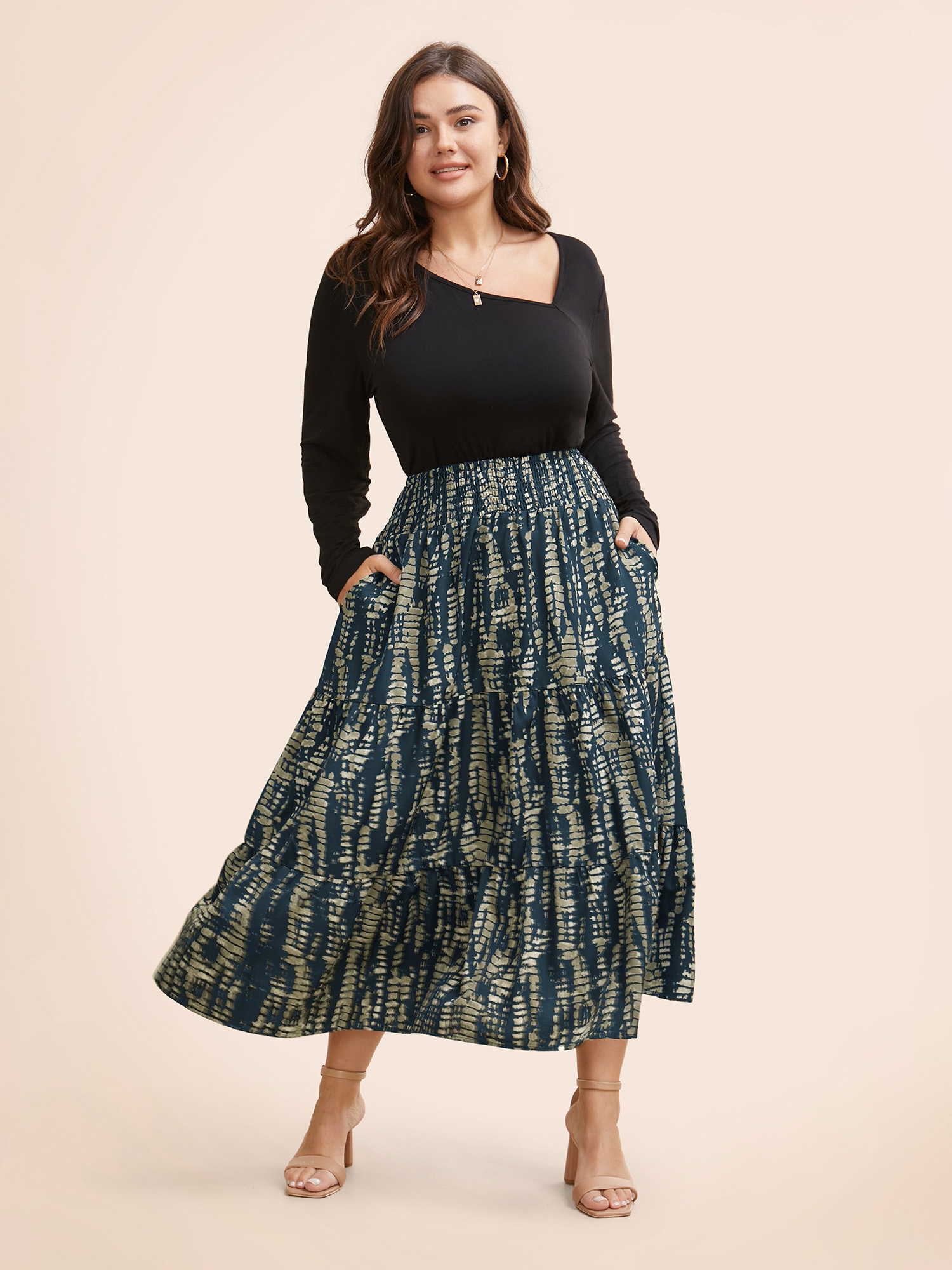 

Plus Size Geometric Shirred Ruffle Layered Hem Skirt Women Indigo Casual Shirred No stretch Slanted pocket Everyday Skirts BloomChic