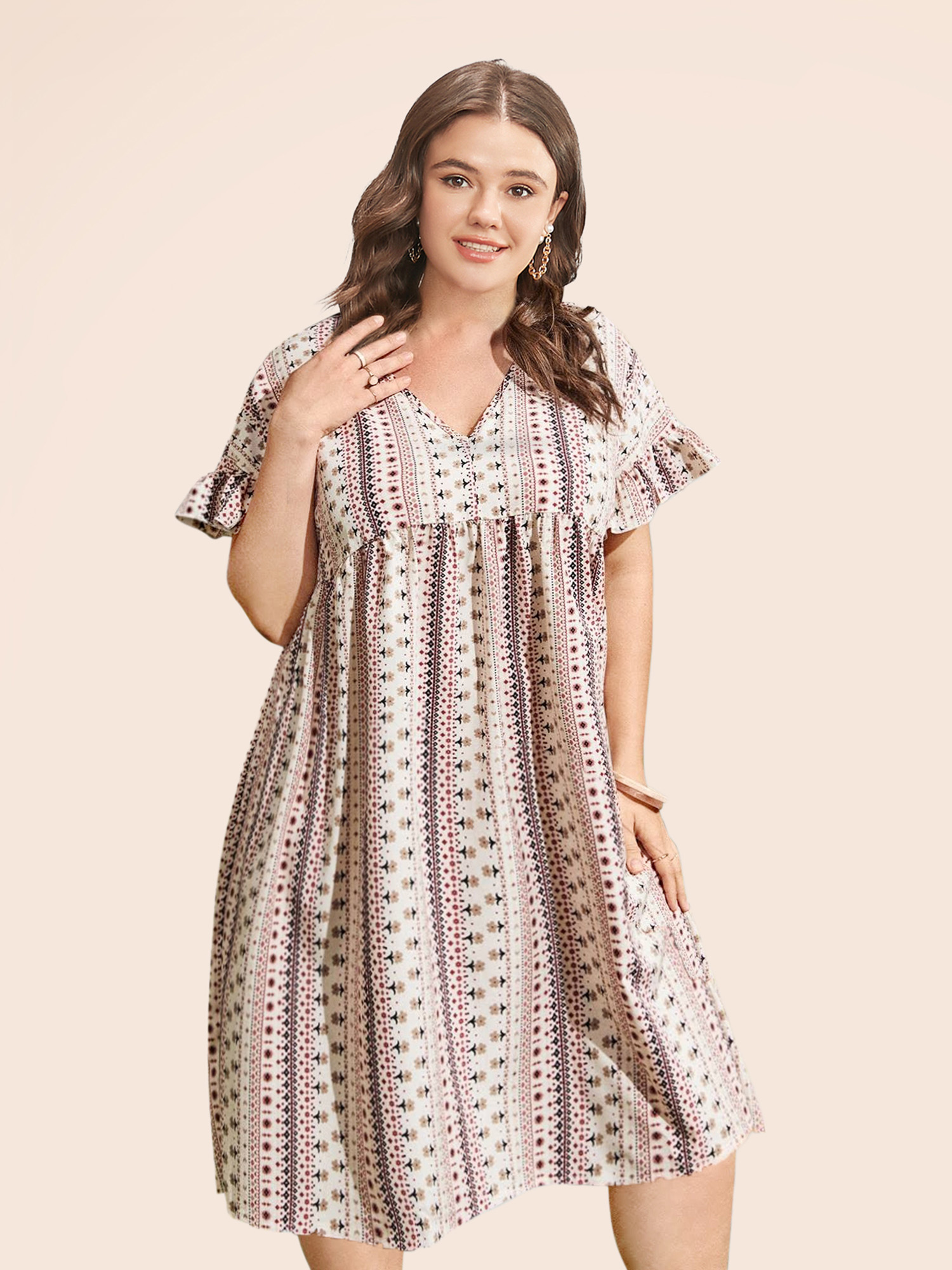 

Plus Size Bandana Print Pocket V Neck Ruffle Sleeve Dress Beige Women Vacation Printed V-neck Short sleeve Curvy Midi Dress BloomChic