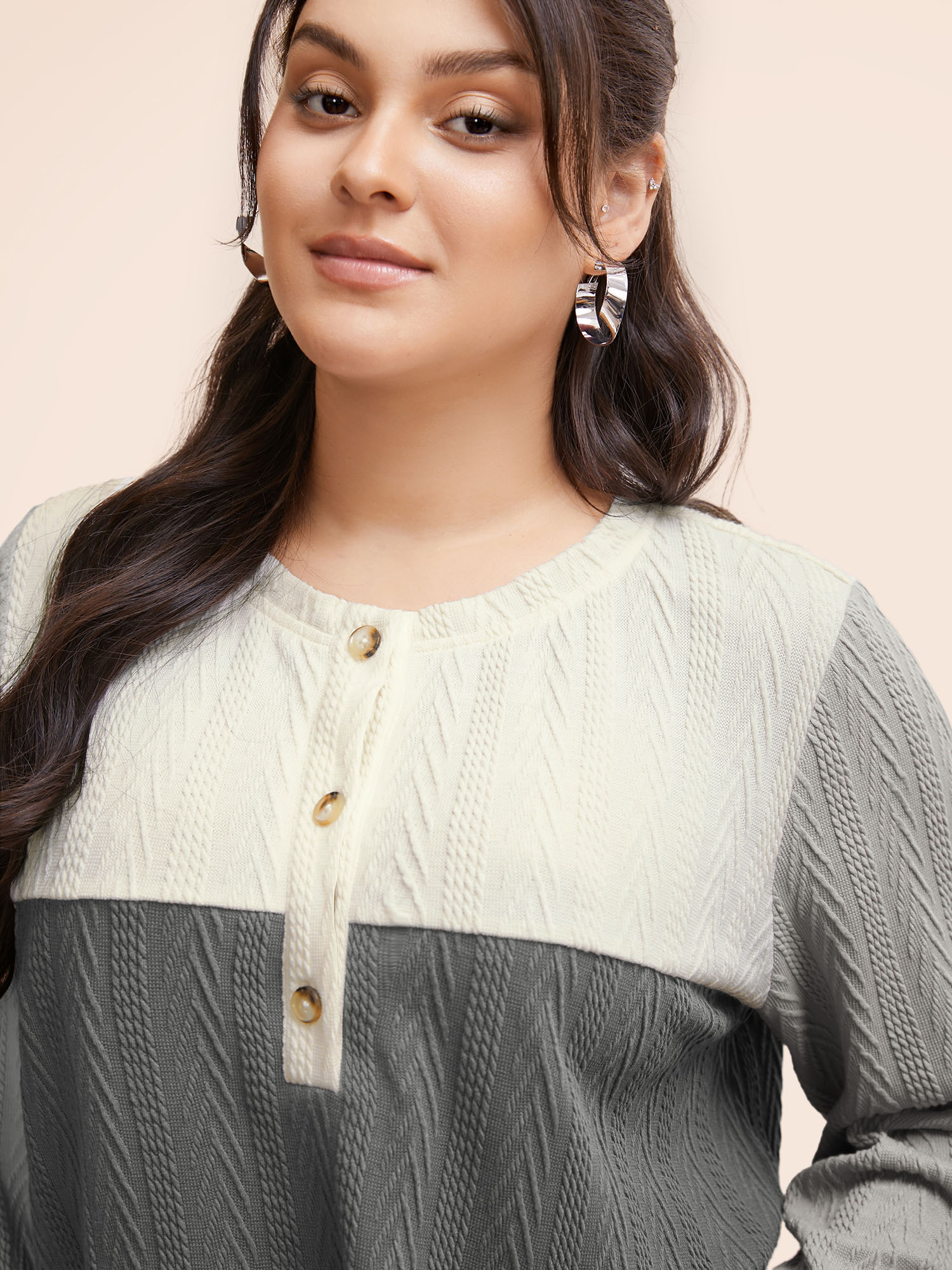 Plus Size Colorblock Contrast Textured Button Up T-shirt Mediumgray Women Casual Texture Round Neck Everyday T-shirts BloomChic 18-20/2X 
