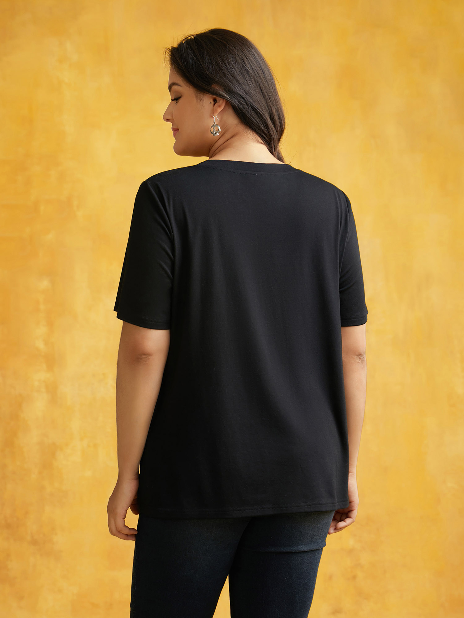Plus Size Party Puppies Printed Slim-Fit T-shirt Black Women Casual Non Animals Round Neck Everyday T-shirts BloomChic 10/M 