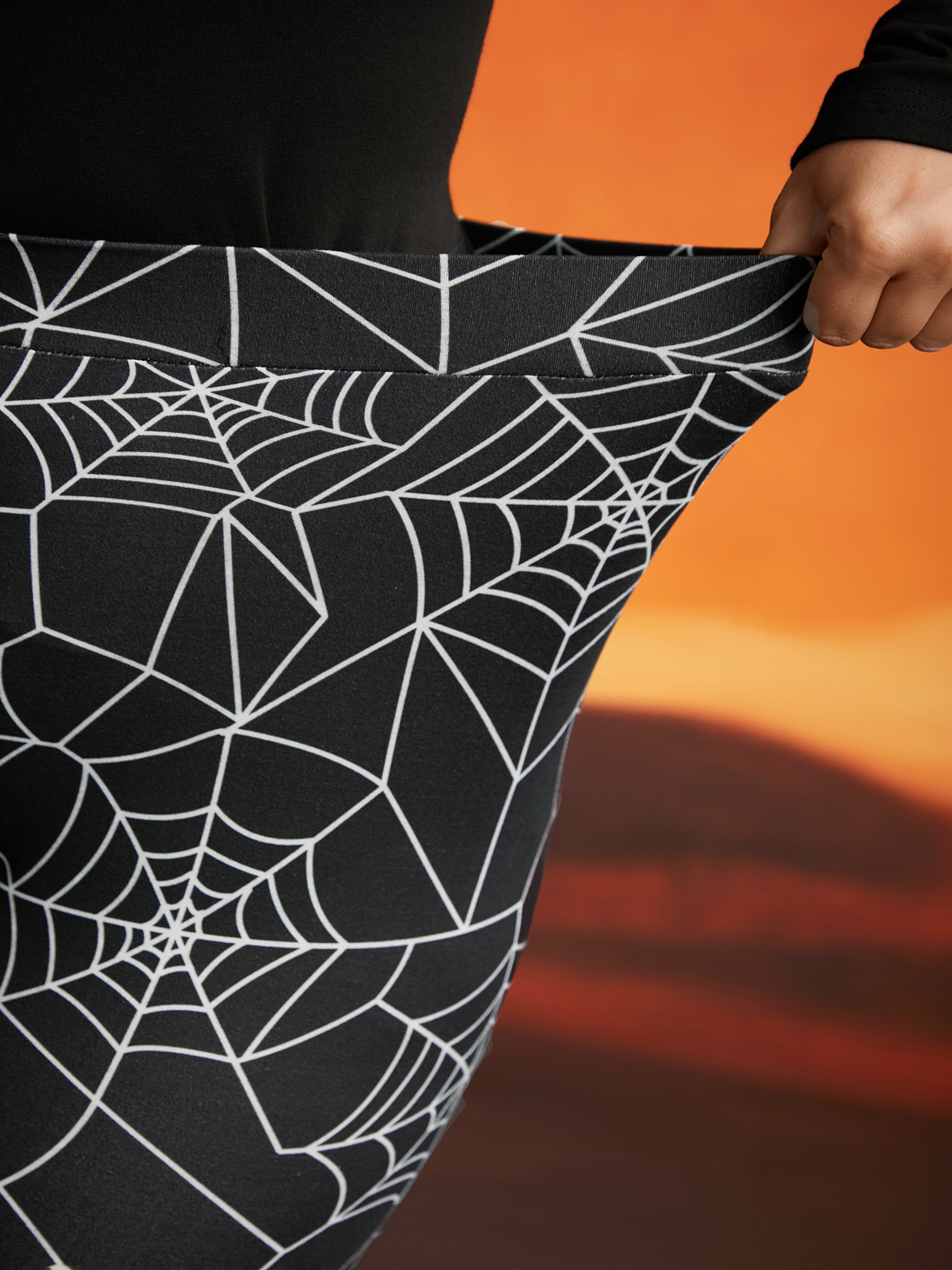 Plus Size Spider Web Printed Slim-Fit Pants Women Black Elegant High stretch Skinny Mid Rise Everyday Leggings BloomChic 22-24/3X 