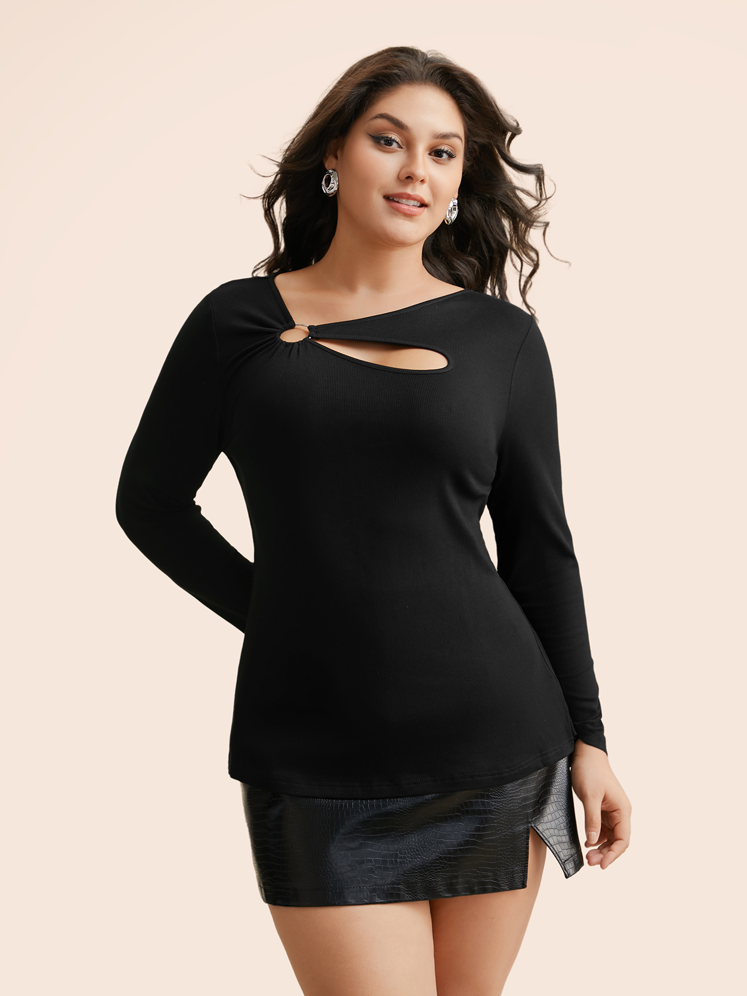 Plus Size Rib Knit Asymmetrical Neck Cut Out T-shirt Black Women Elegant Texture Asymmetrical Neck Skinny Everyday T-shirts BloomChic 28/5X 