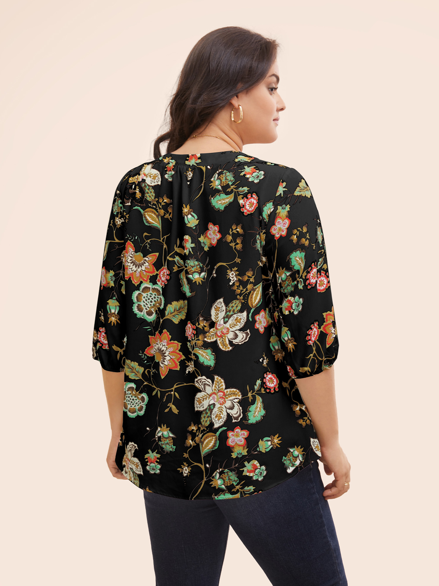 

Plus Size Black Bandana Floral Pocket Lantern Sleeve Blouse Women Elegant Elbow-length sleeve V-neck Everyday Blouses BloomChic