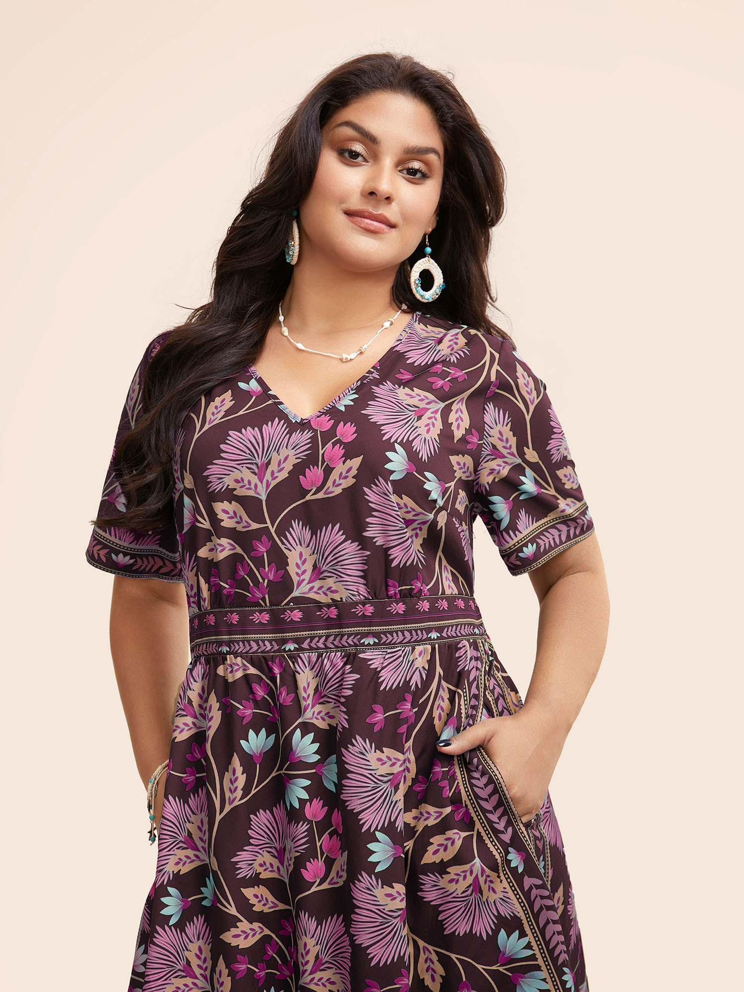 Plus Size Boho Print Shirred Pocket Midi Dress Deeppurplered Women Resort Shirred V-neck Short sleeve Curvy BloomChic 28/5X 