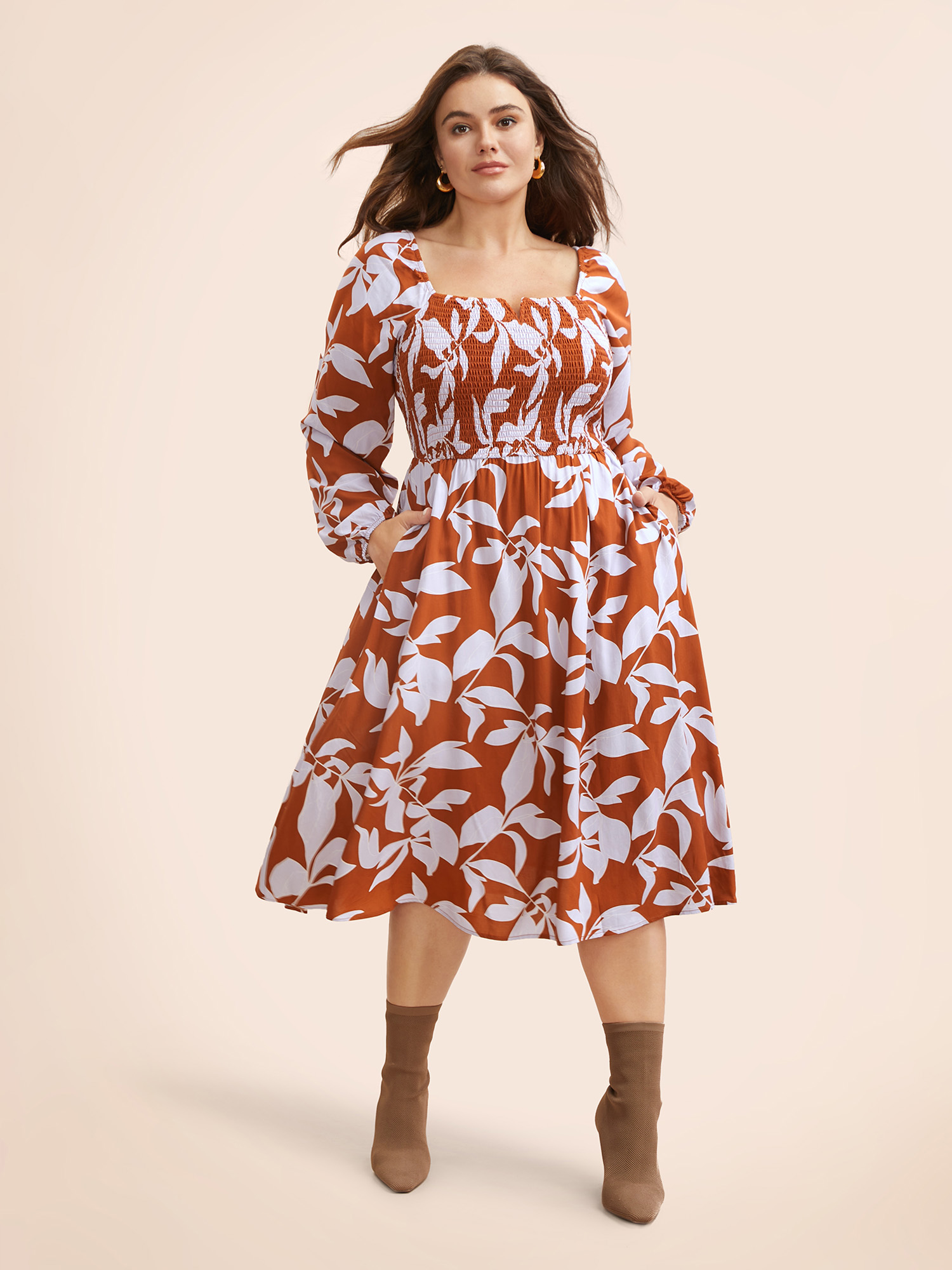 

Plus Size Silhouette Floral Print Shirred Midi Dress Rust Women Elegant Shirred Square Neck Long Sleeve Curvy BloomChic