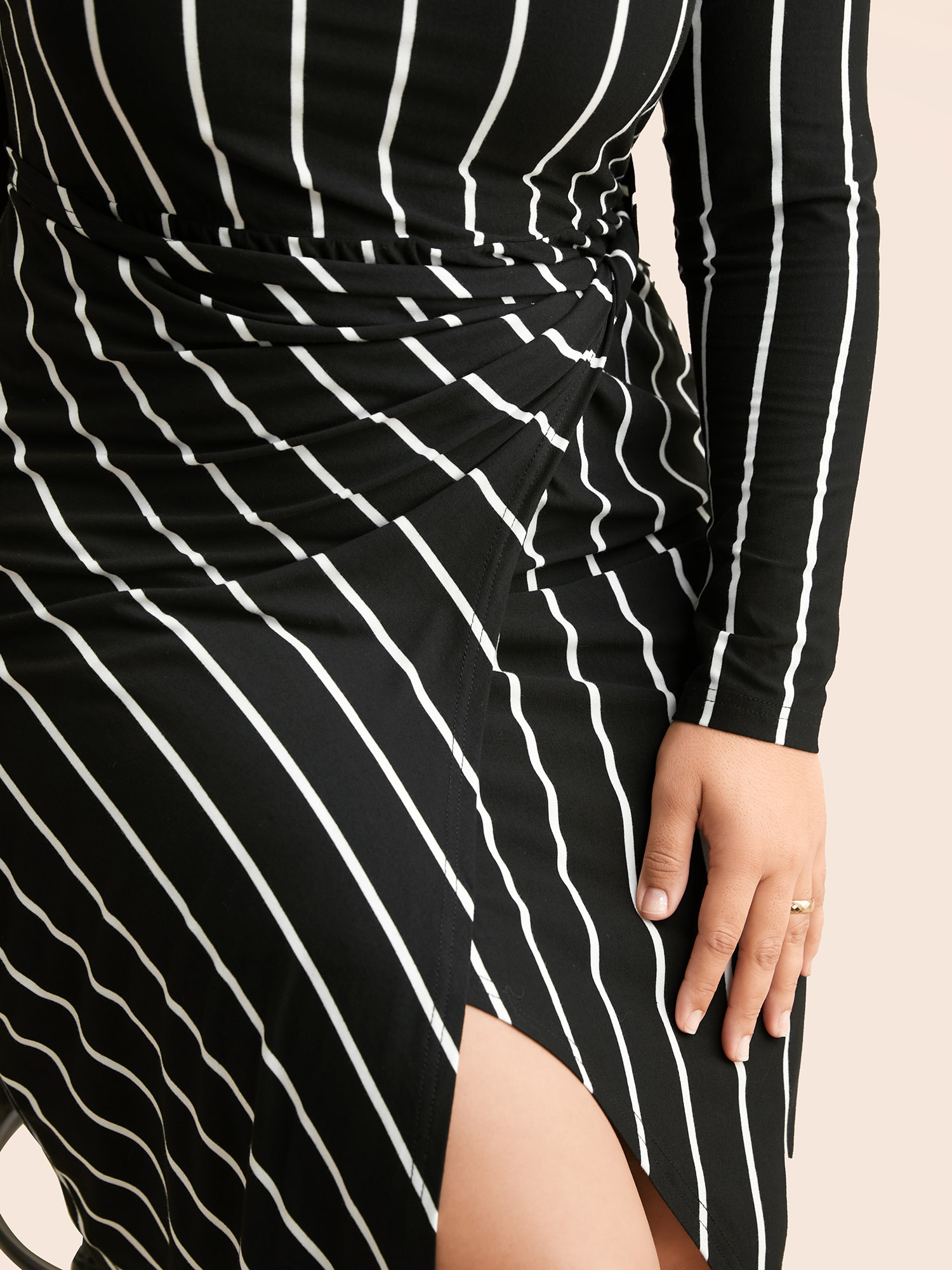 

Plus Size Striped Twist Front Split Hem Dress Black Women Elegant Twist Round Neck Long Sleeve Curvy BloomChic