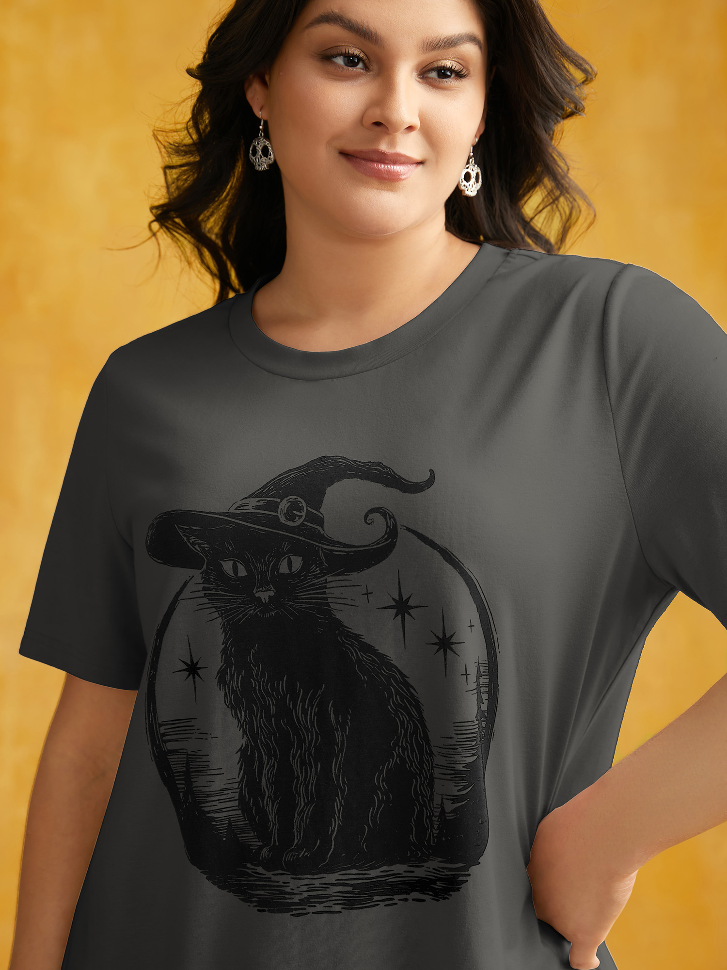 

Plus Size Bewitched Cat Printed Crew Neck T-shirt DarkGray Women Casual Non Halloween Round Neck Everyday T-shirts BloomChic