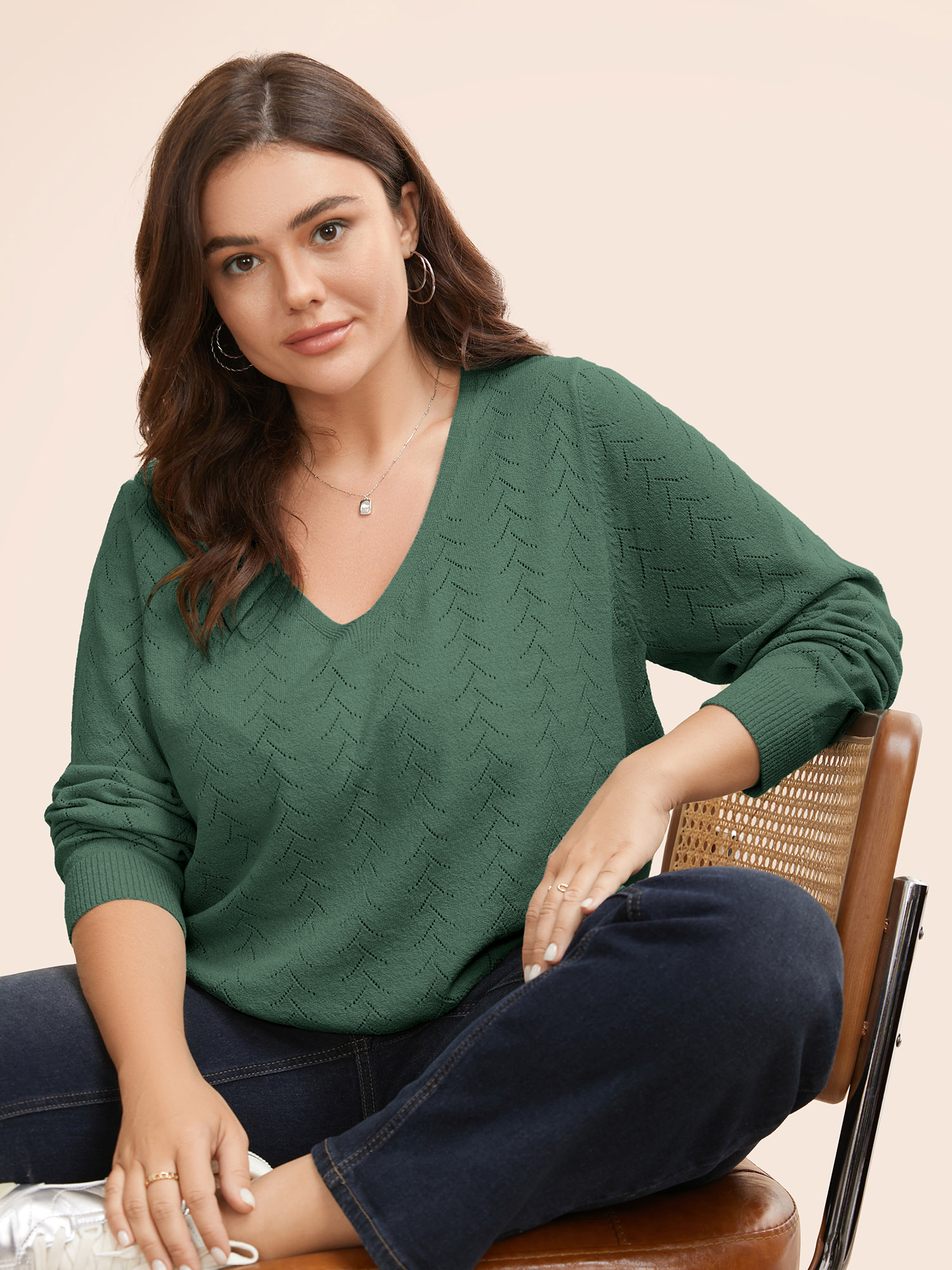 

Plus Size Texture V Neck Lightweight Pullover Emerald Women Casual Long Sleeve V-neck Everyday Pullovers BloomChic