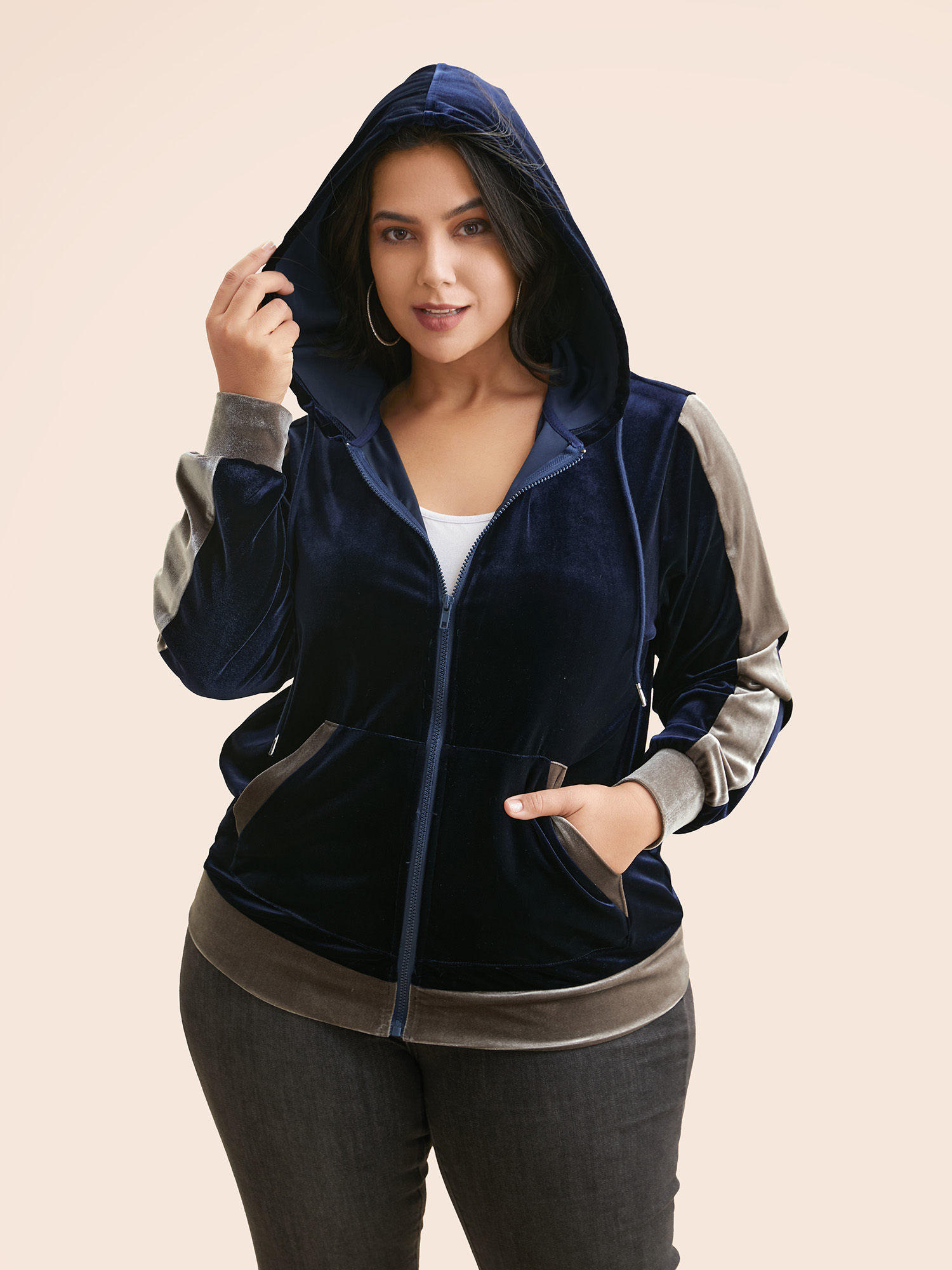 

Plus Size Velvet Contrast Patchwork Hooded Sweatshirt Women Midnight Casual Contrast Hooded Everyday Sweatshirts BloomChic