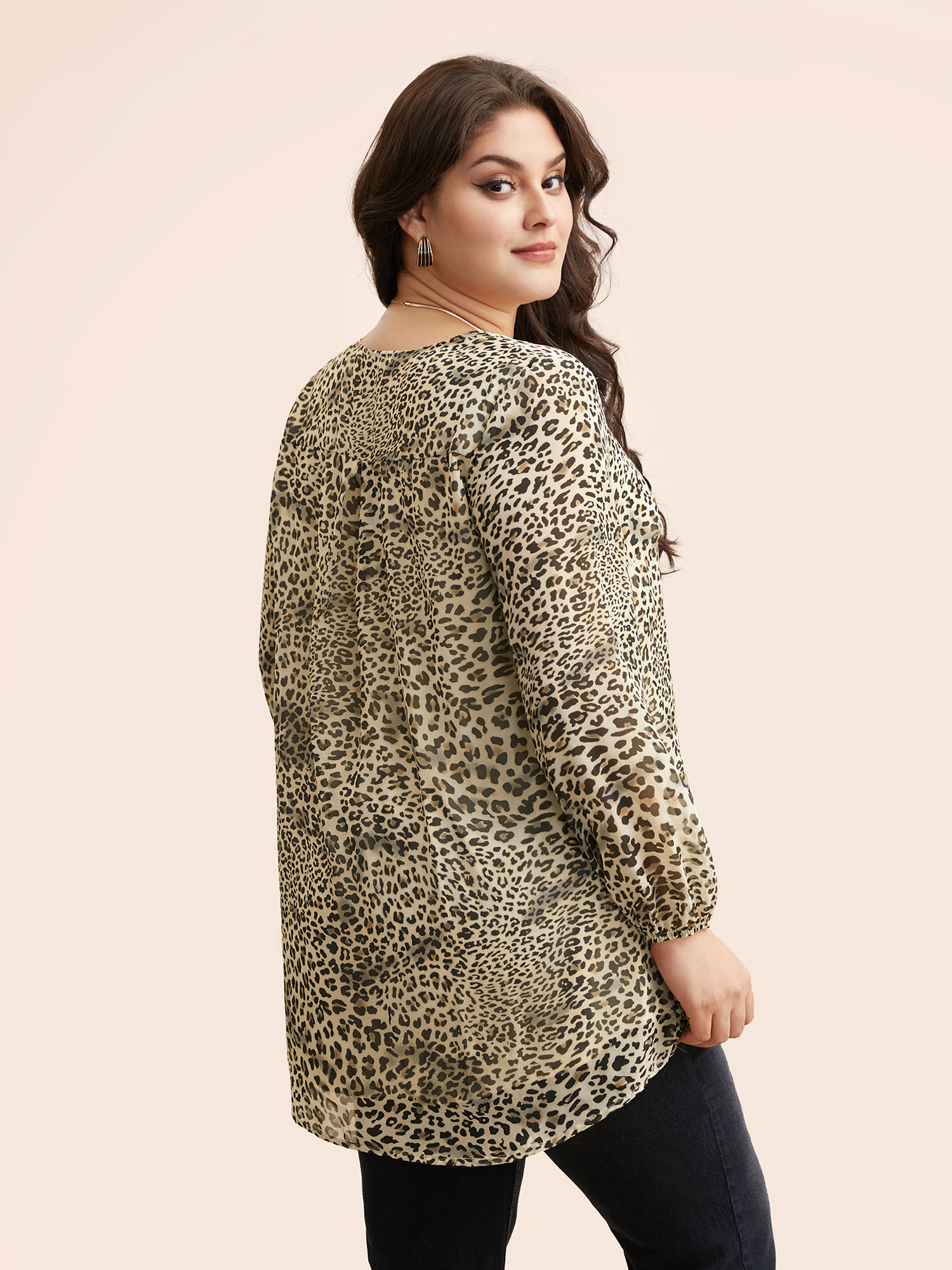 

Plus Size Tan Leopard Print Asymmetrical Hem Lantern Sleeve Blouse Women Elegant Long Sleeve V-neck Everyday Blouses BloomChic