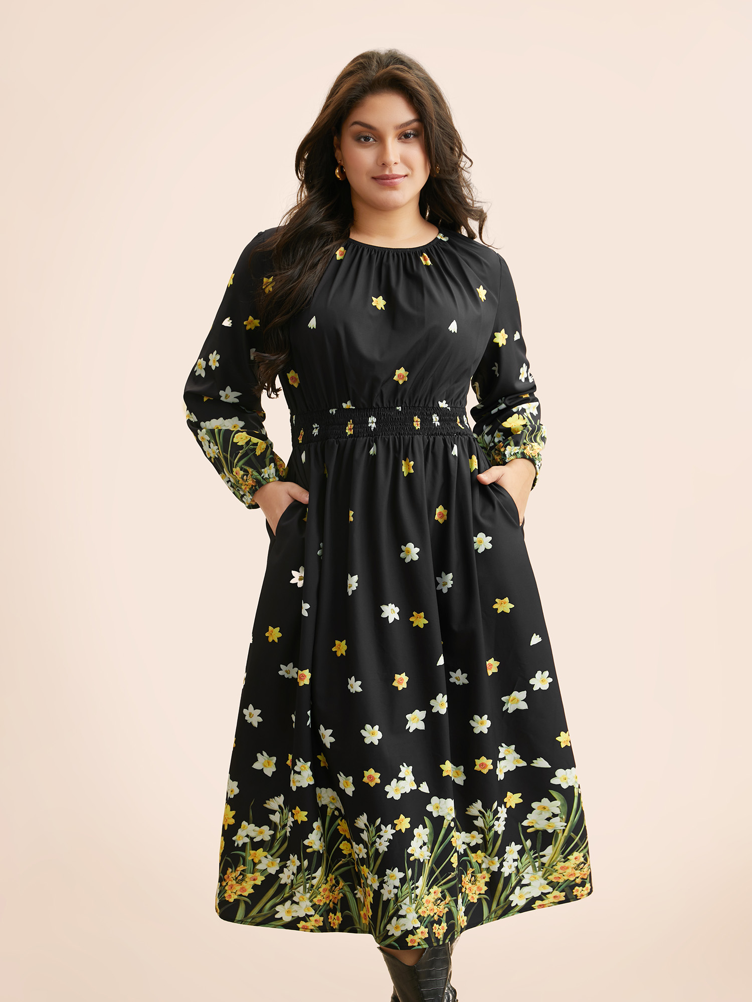 

Plus Size Boho Print Shirred Gathered Maxi Dress Black Women Elegant Gathered Round Neck Long Sleeve Curvy BloomChic