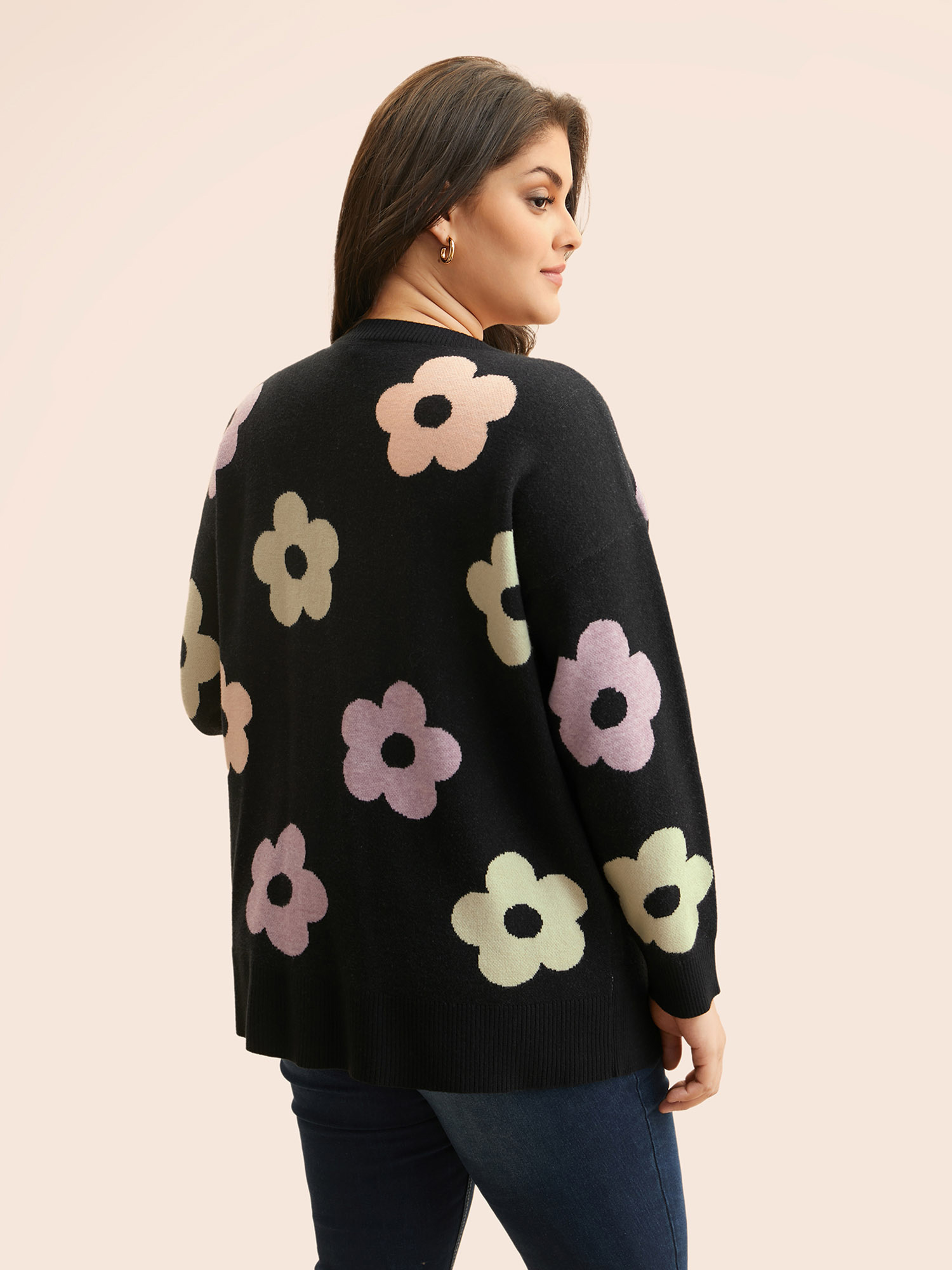 

Plus Size Contrast Floral Drop Shoulder Cardigan Black Women Elegant Loose Long Sleeve Everyday Cardigans BloomChic