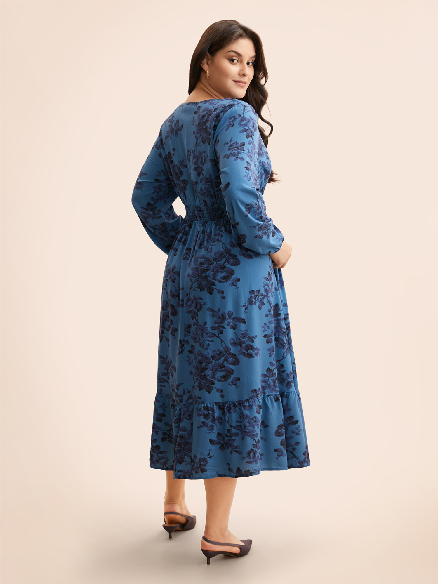 

Plus Size Floral Wrap Lantern Sleeve Pocket Shirred Ruffle Hem Dress Indigo Women Elegant Pocket V-neck Long Sleeve Curvy Midi Dress BloomChic