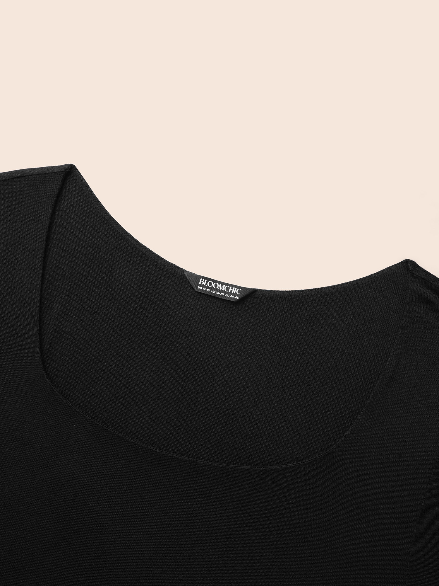 Plus Size Supersoft Essentials Solid U Neck T-shirt Black Women Elegant Non U-neck Skinny Everyday T-shirts BloomChic 30/6X 