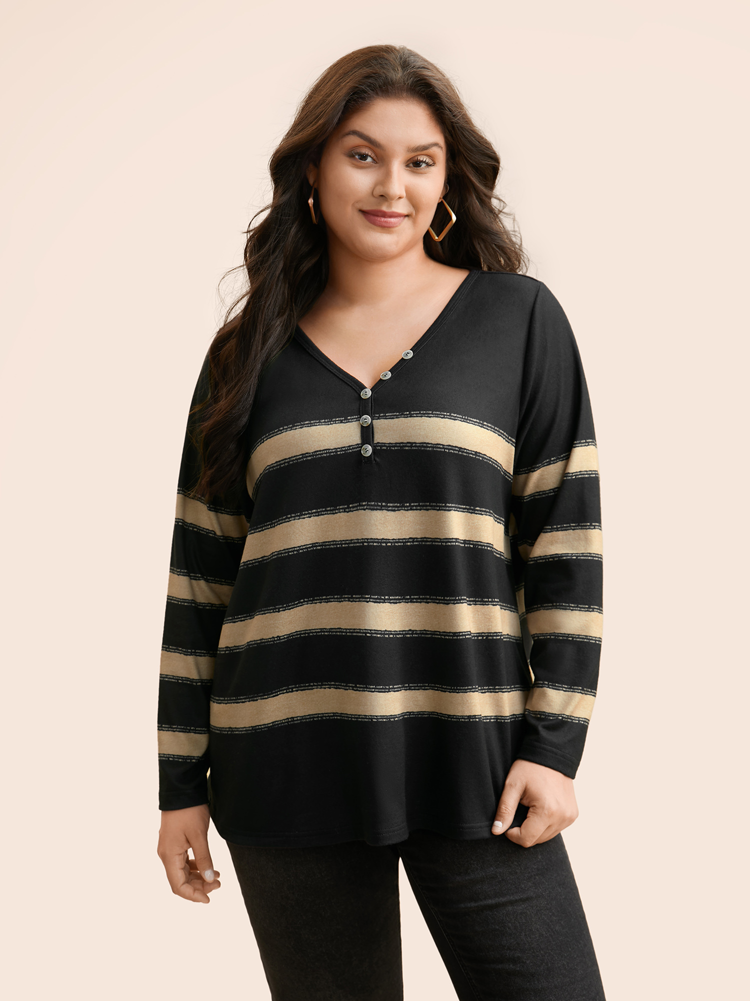 

Plus Size Contrast Striped Button Detail T-shirt Black Women Casual Button V-neck Everyday T-shirts BloomChic