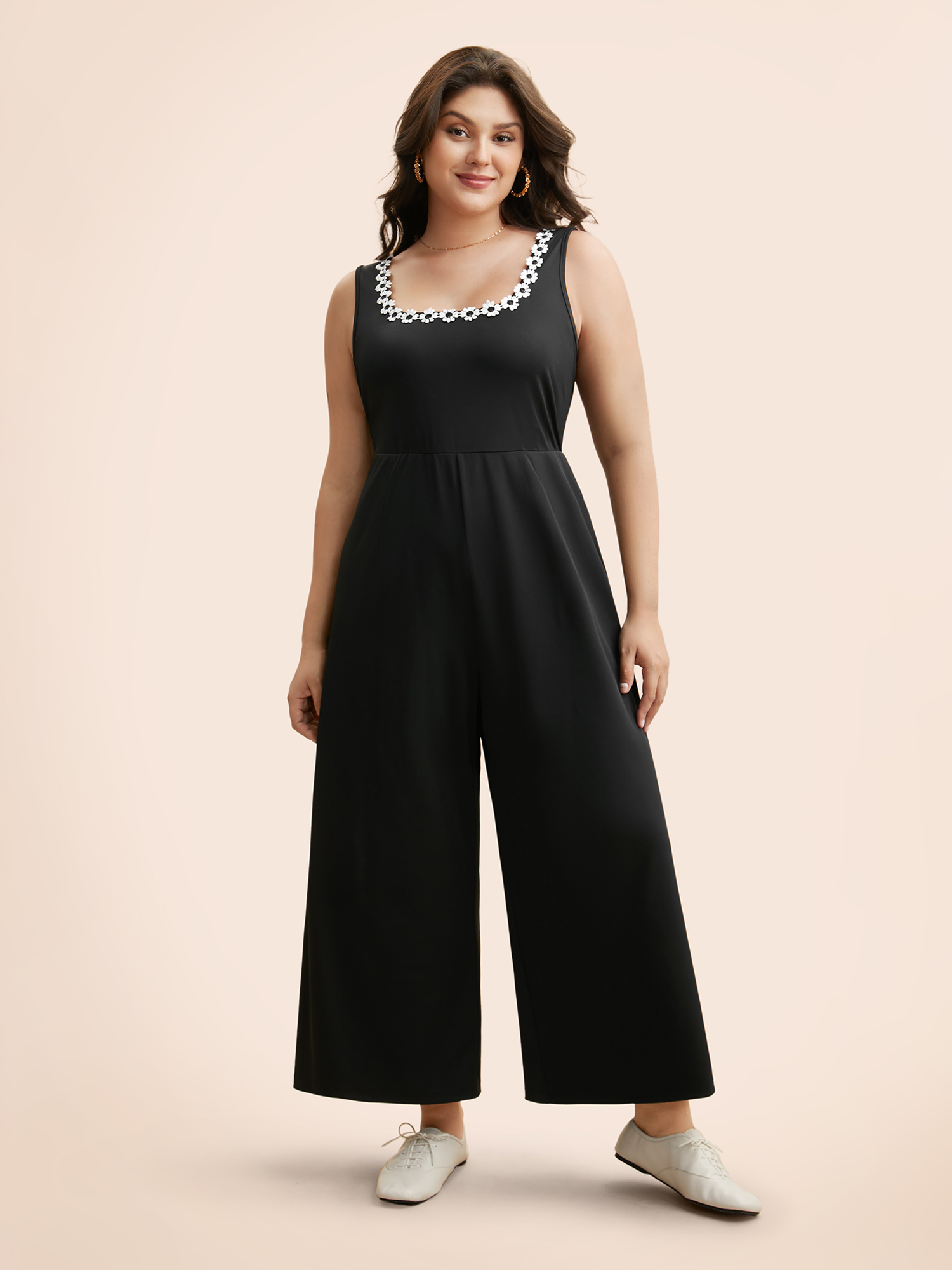 

Plus Size Black Stereo Flower Design Square Neck Jumpsuit Women Elegant Sleeveless Square Neck Everyday Loose Jumpsuits BloomChic