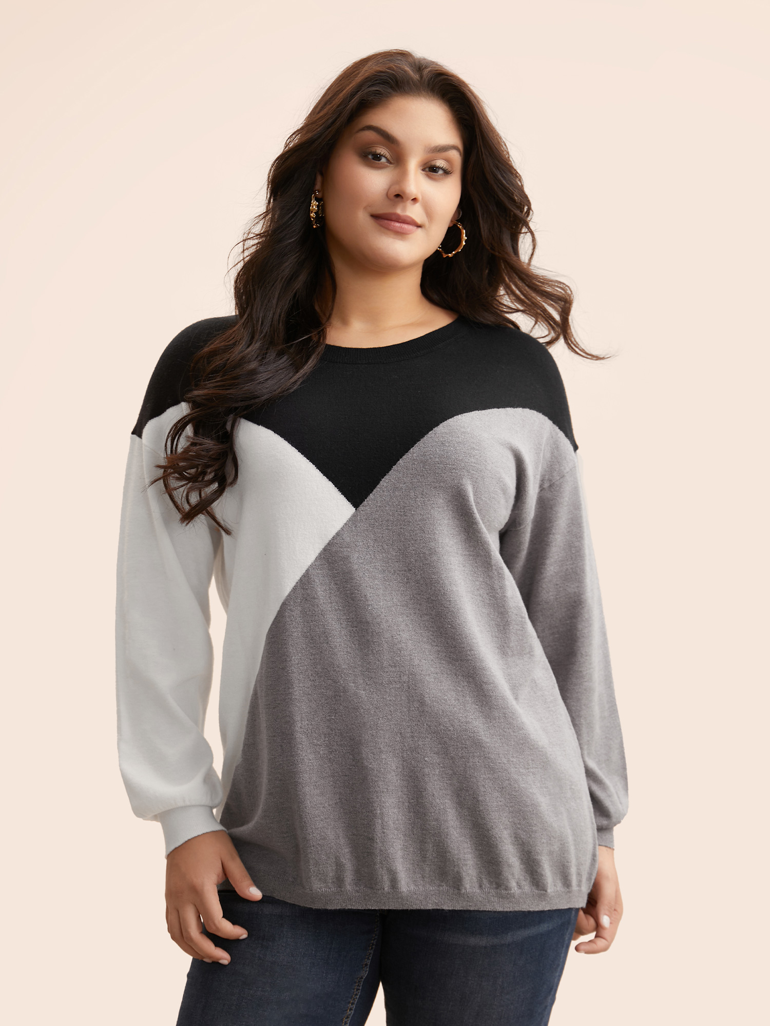 

Plus Size Supersoft Essentials Colorblock Contrast Pullover Mediumgray Women Casual Long Sleeve Round Neck Everyday Pullovers BloomChic