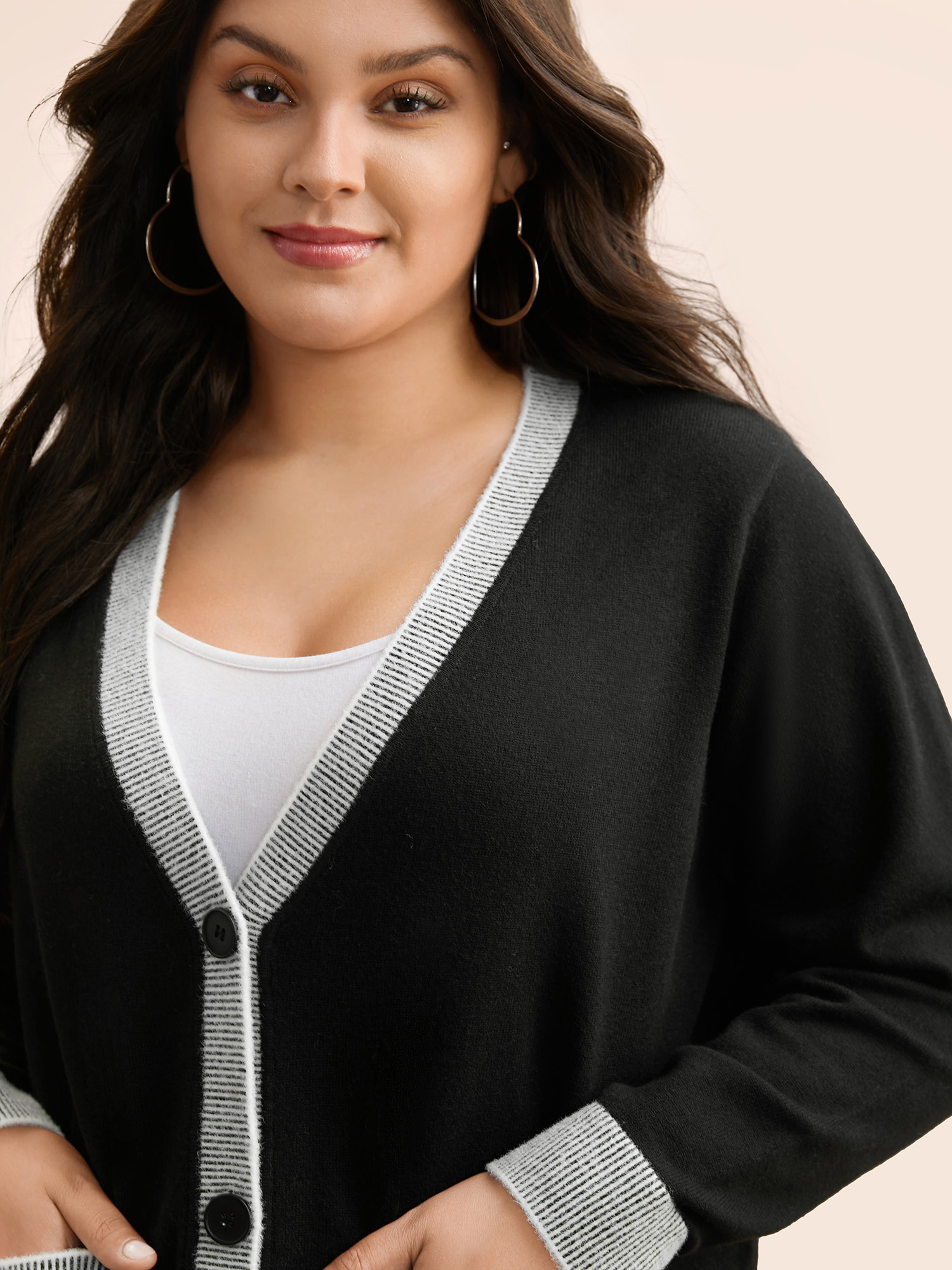 Plus Size Contrast Button Up Pocket Cardigan Black Women Casual Long Sleeve Everyday Cardigans BloomChic 12/L 