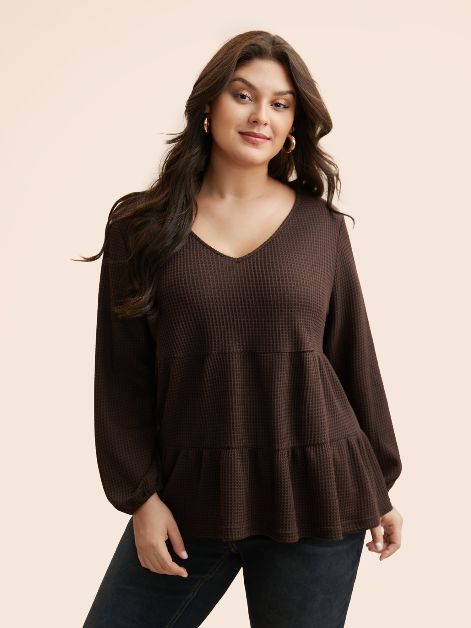 

Plus Size Solid Waffle Knit Ruffle Hem T-shirt DarkBrown Women Casual Texture V-neck Everyday T-shirts BloomChic