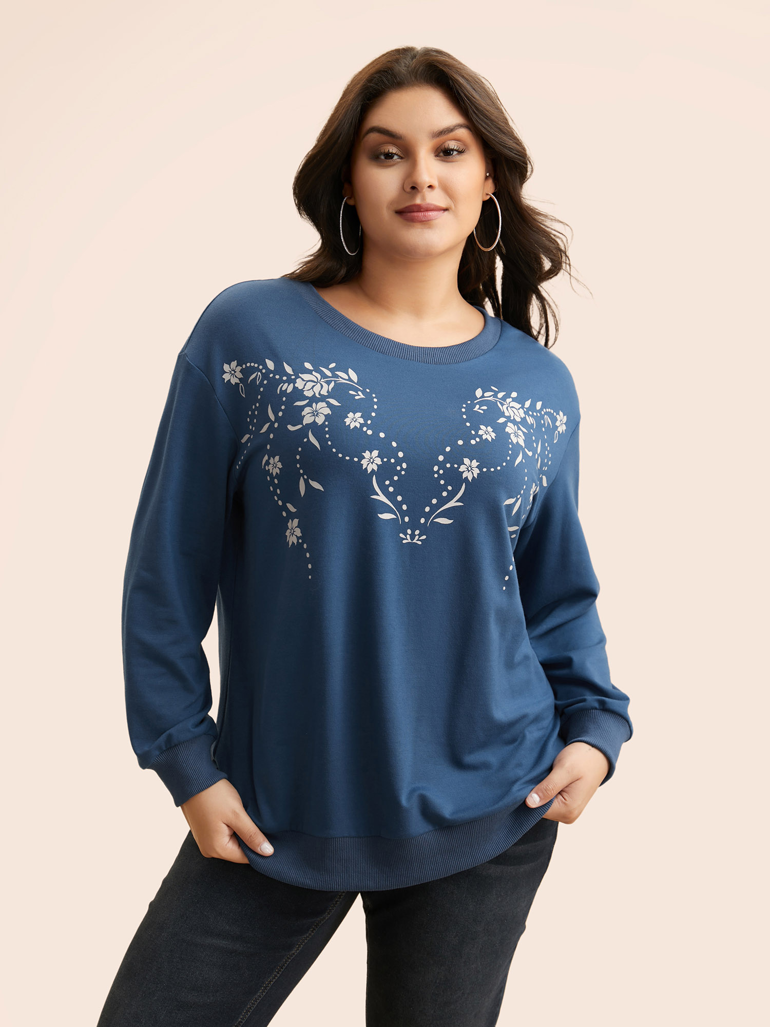 

Plus Size Floral Print Drop Shoulder Sleeve Sweatshirt Women Navy Casual Patchwork Loose Round Neck Everyday Sweatshirts BloomChic