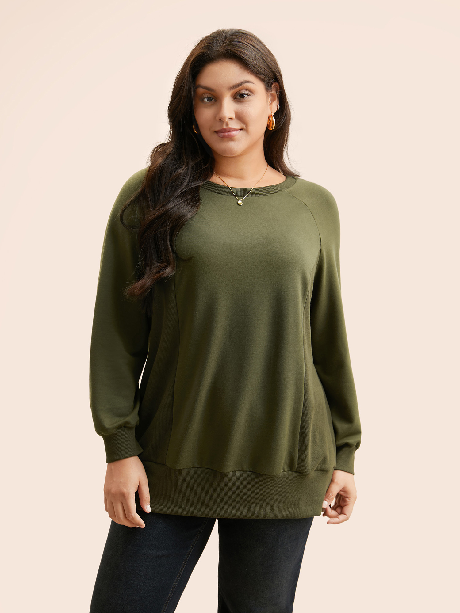 

Plus Size Crew Neck Patchwork Split Hem T-shirt Women ArmyGreen Casual Patchwork Round Neck Everyday Sweatshirts BloomChic