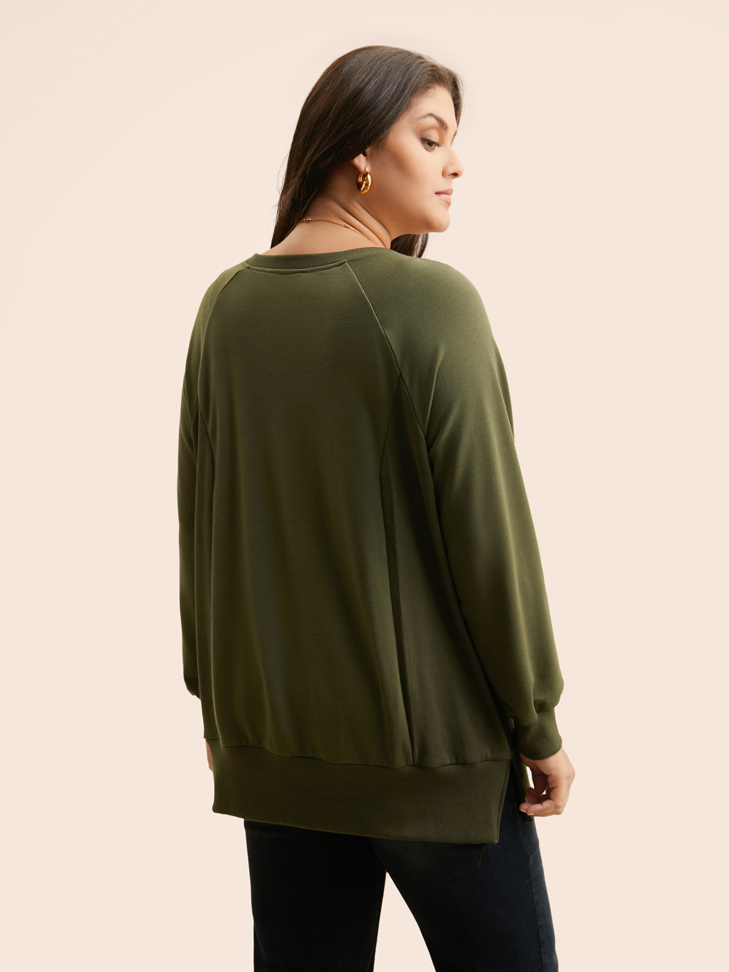 

Plus Size Crew Neck Patchwork Split Hem T-shirt Women ArmyGreen Casual Patchwork Round Neck Everyday Sweatshirts BloomChic