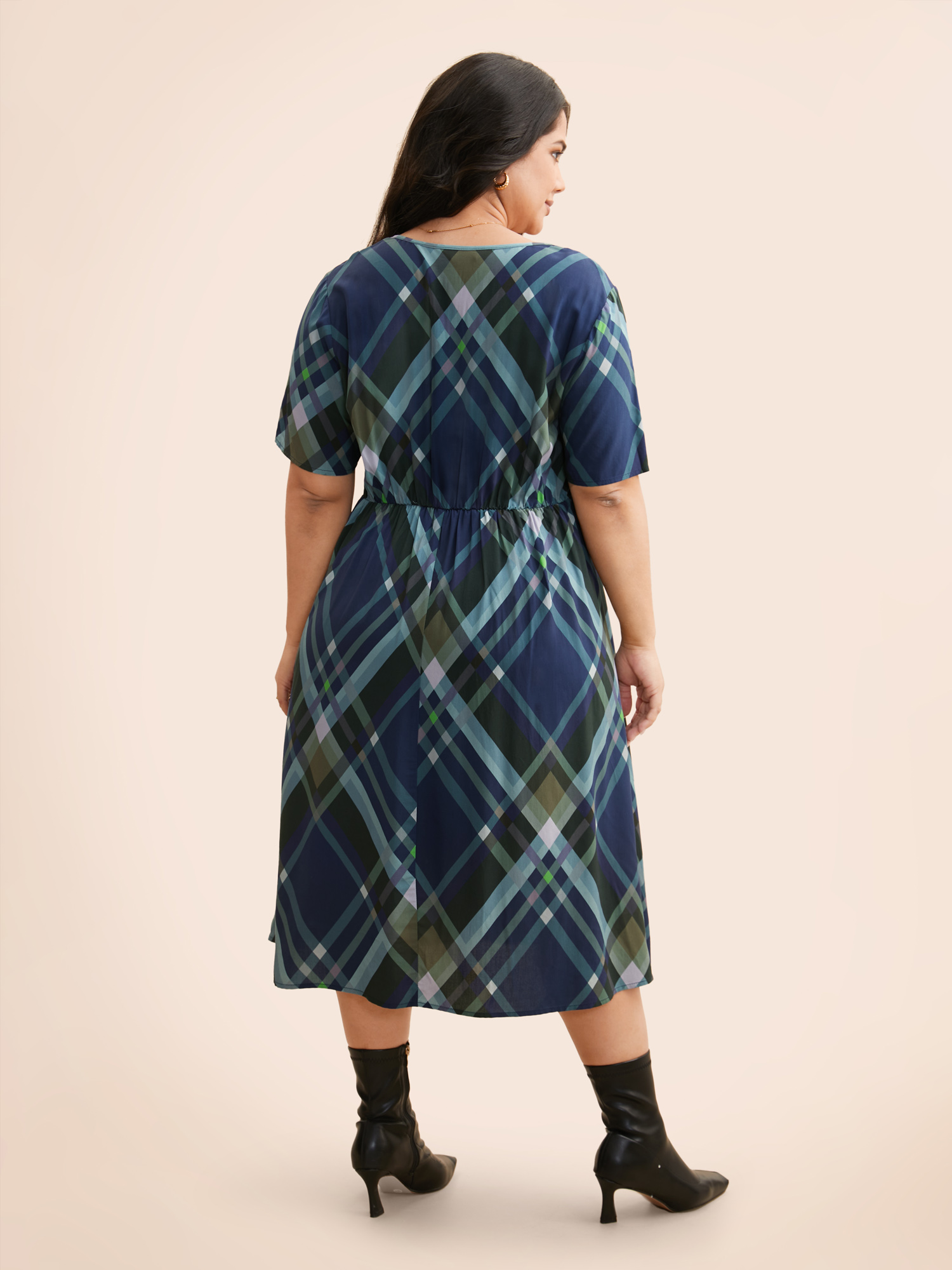 

Plus Size V Neck Plaid Ruffle Sleeve Dress DarkBlue Women Casual Contrast V-neck Short sleeve Curvy BloomChic