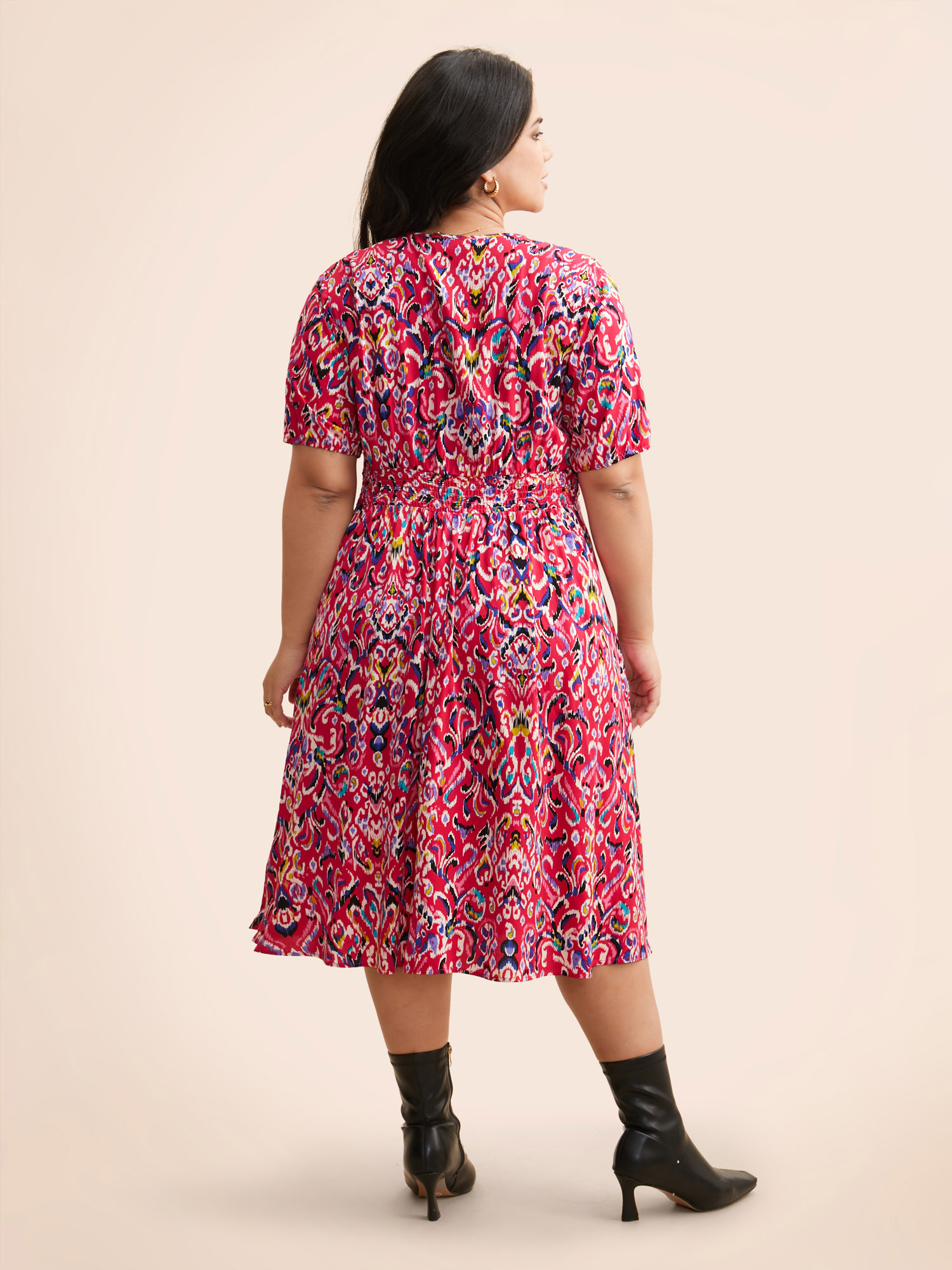 

Plus Size Bandana Print V Neck Shirred Gathered Dress Rosered Women Elegant Gathered V-neck Short sleeve Curvy BloomChic