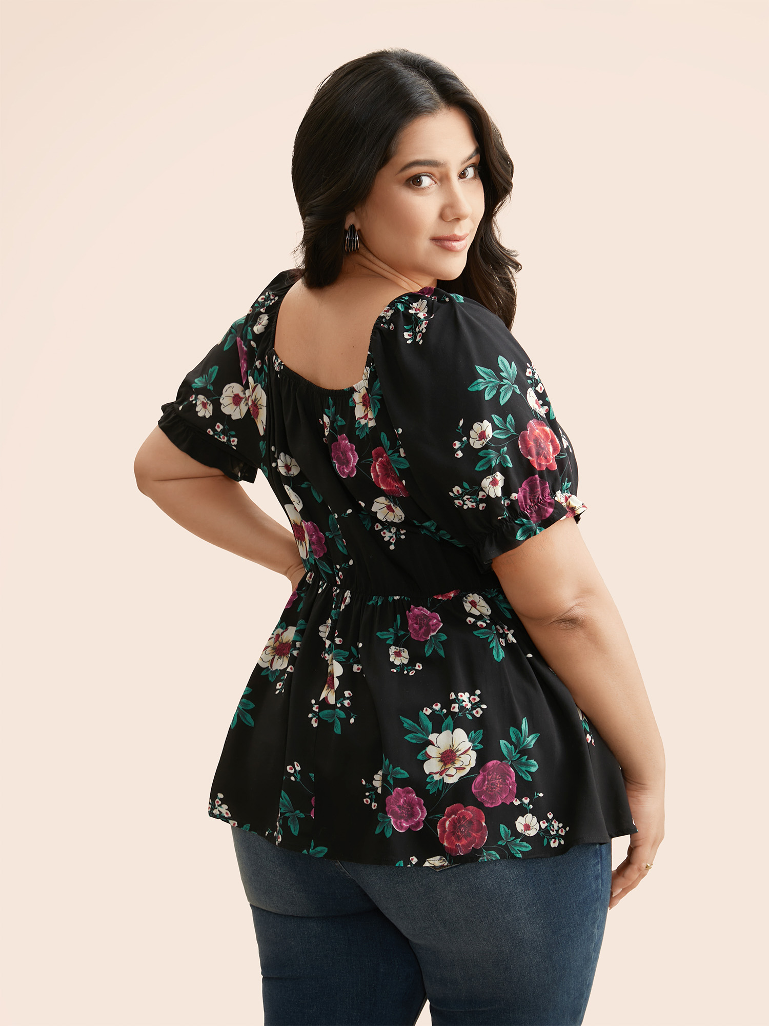 

Plus Size Black Floral Print Square Neck Gathered Puff Sleeve Blouse Women Elegant Short sleeve Heart neckline Dailywear Blouses BloomChic