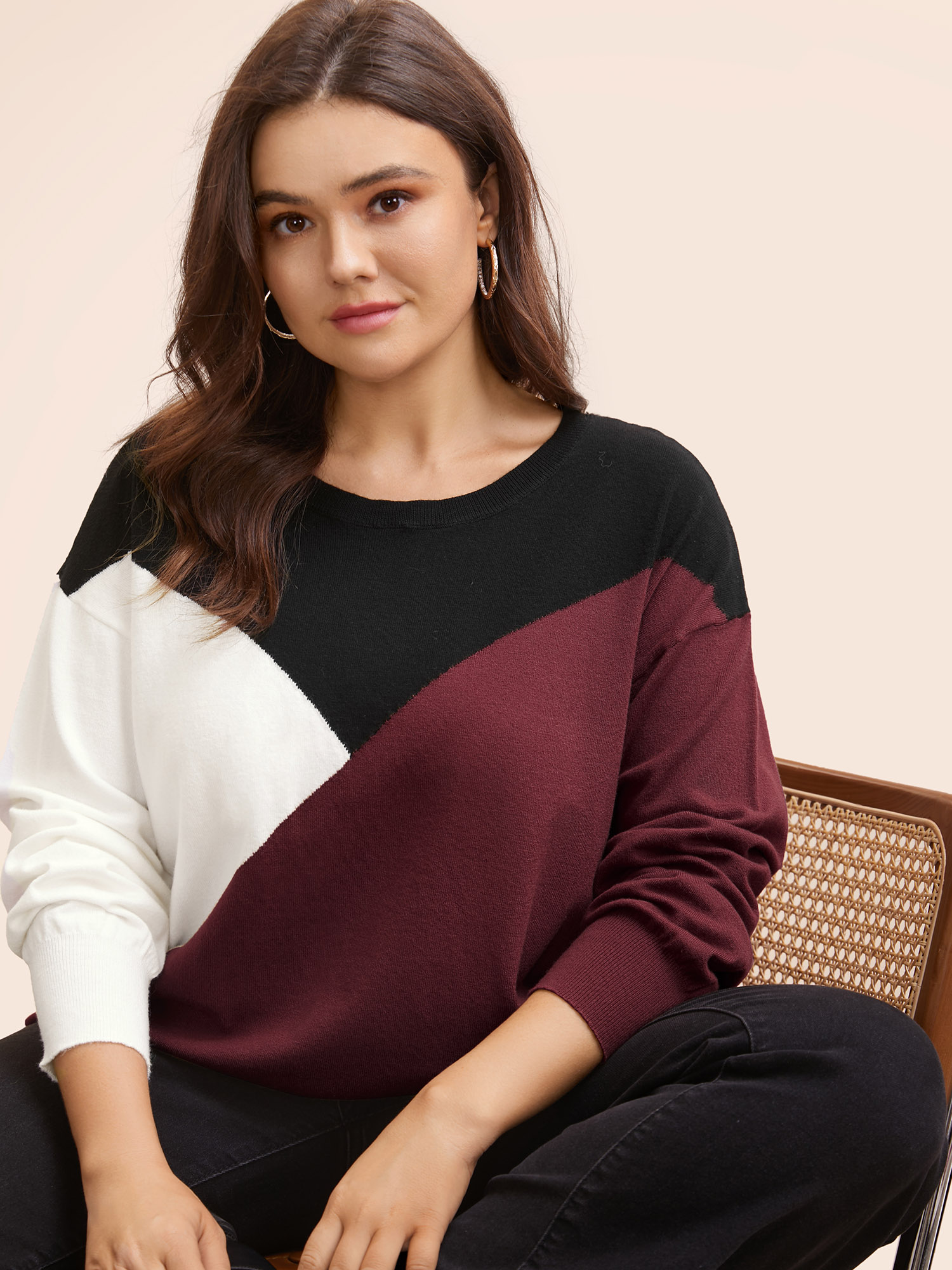 

Plus Size Supersoft Essentials Colorblock Contrast Pullover Burgundy Women Casual Long Sleeve Round Neck Everyday Pullovers BloomChic