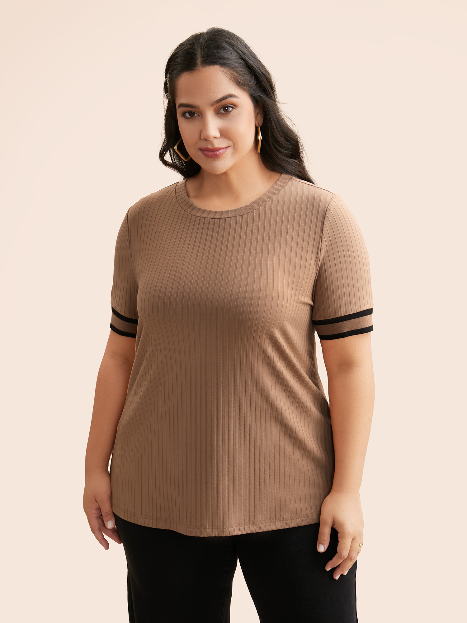 

Plus Size Crew Neck Pit Strip Contrast Trim T-shirt LightBrown Women Casual Texture Round Neck Everyday T-shirts BloomChic