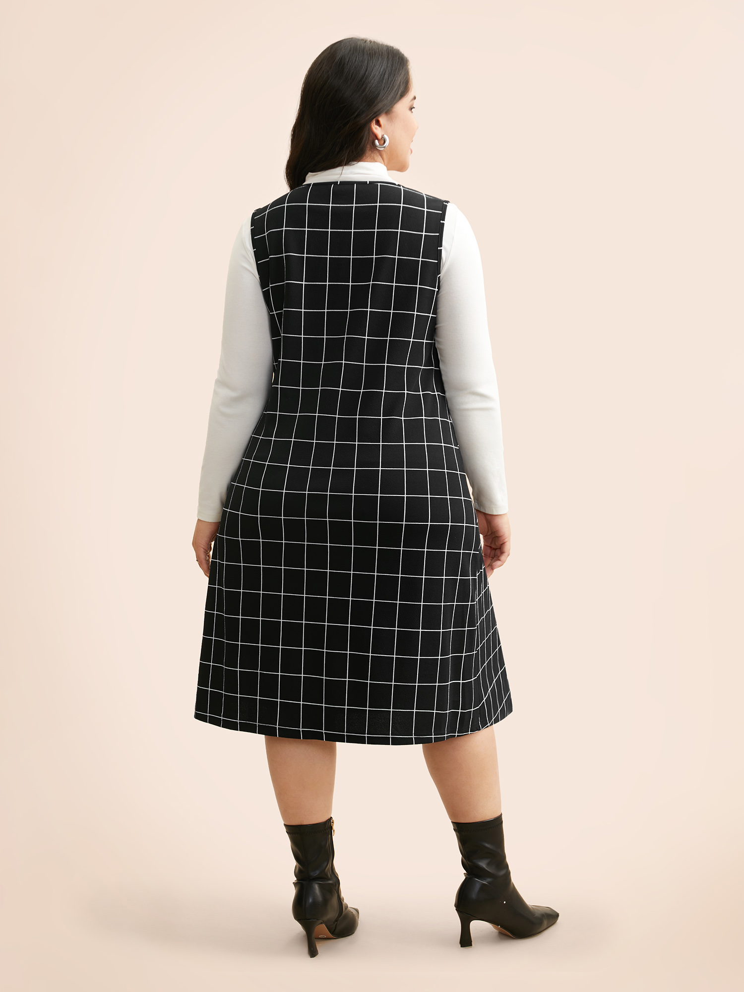 Plus Size Plaid V Neck Button Detail Dress Black Women Casual Button V-neck Sleeveless Curvy BloomChic 12/L 