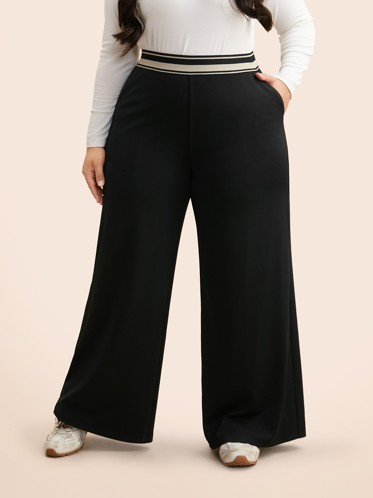 

Plus Size Mid Rise Contrast Elastic Waist Pants Women Black Casual Mid Rise Everyday Pants BloomChic