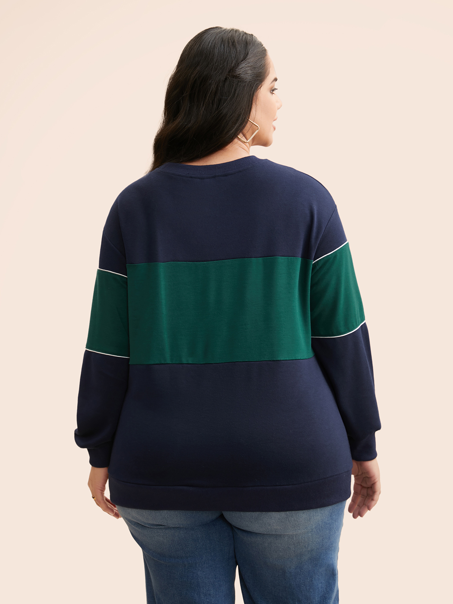 Plus Size Crew Neck Letter Print Contrast Sweatshirt Women Navy Casual Contrast Round Neck Everyday Sweatshirts BloomChic 10/M 
