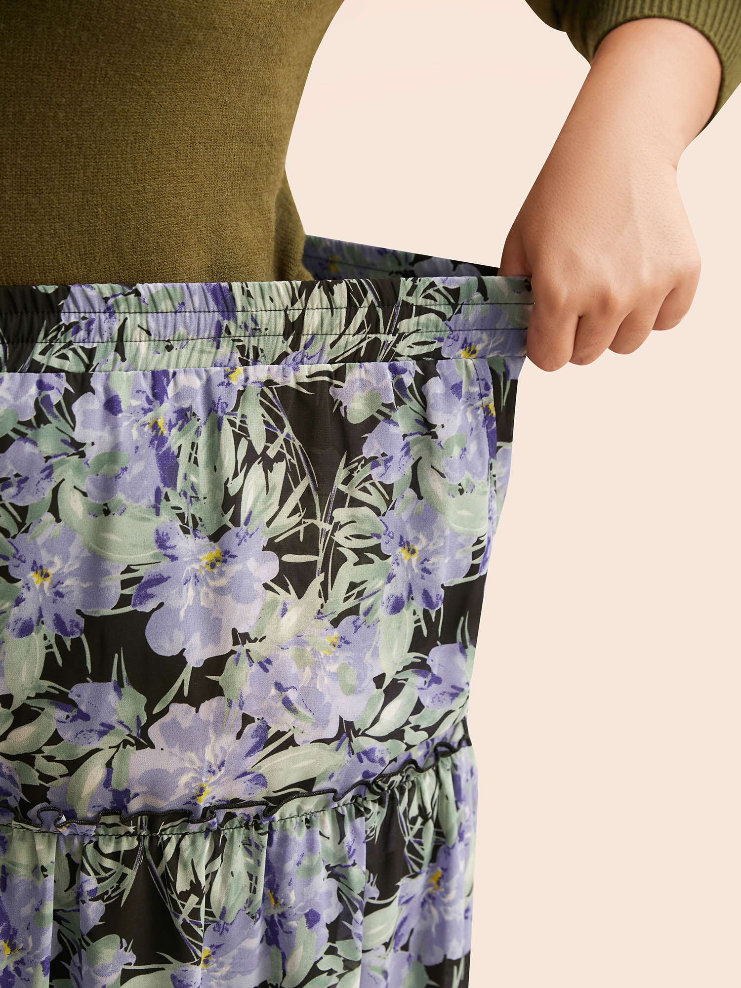 Plus Size Floral Ruffle Layered Hem Skirt Women BlackFlower Elegant No stretch Slanted pocket Everyday Skirts BloomChic 26/4X 