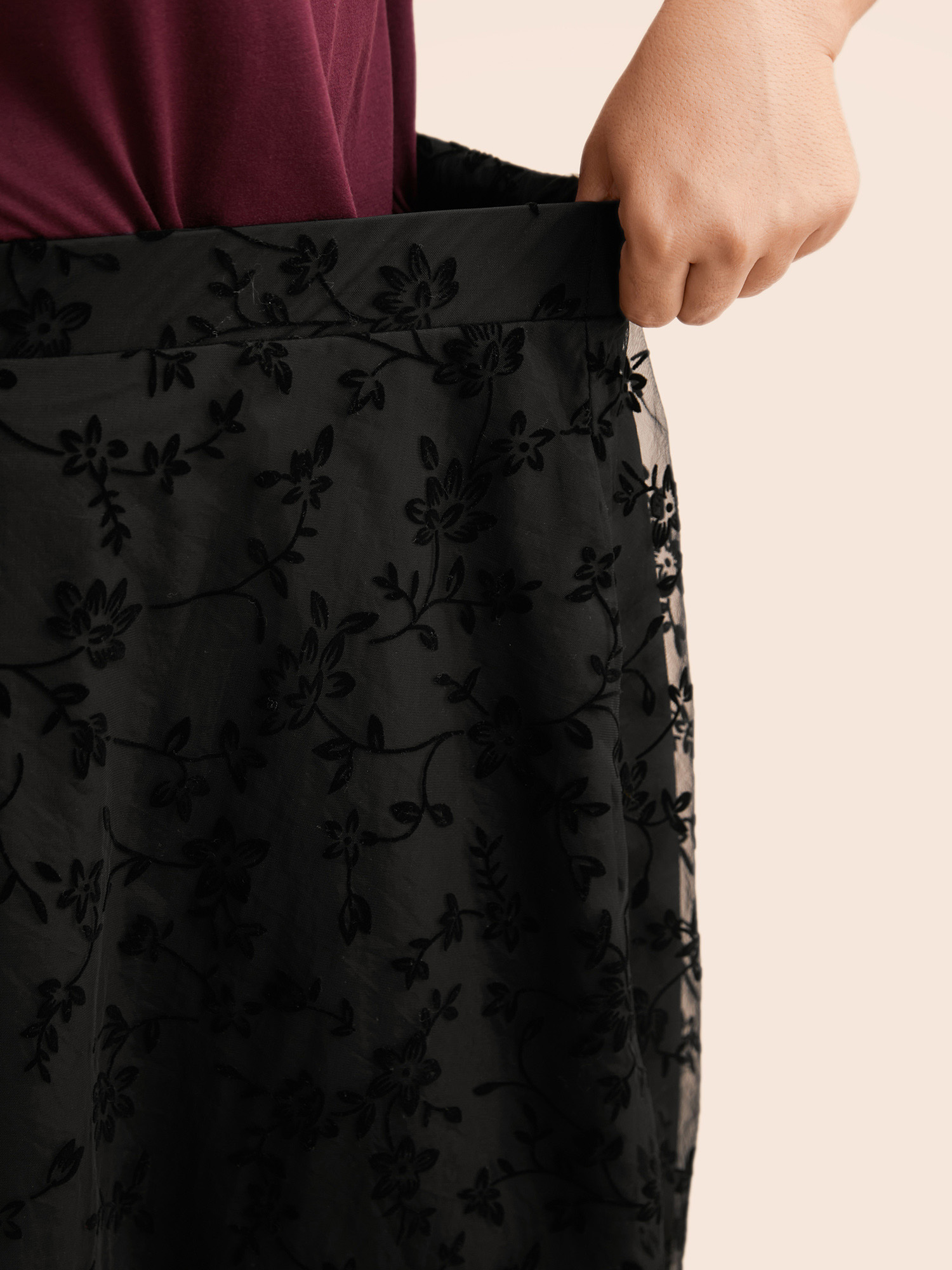 Plus Size Floral Embroidered Mesh Pocket Skirt Women Black Elegant No stretch Slanted pocket Everyday Skirts BloomChic 30/6X 
