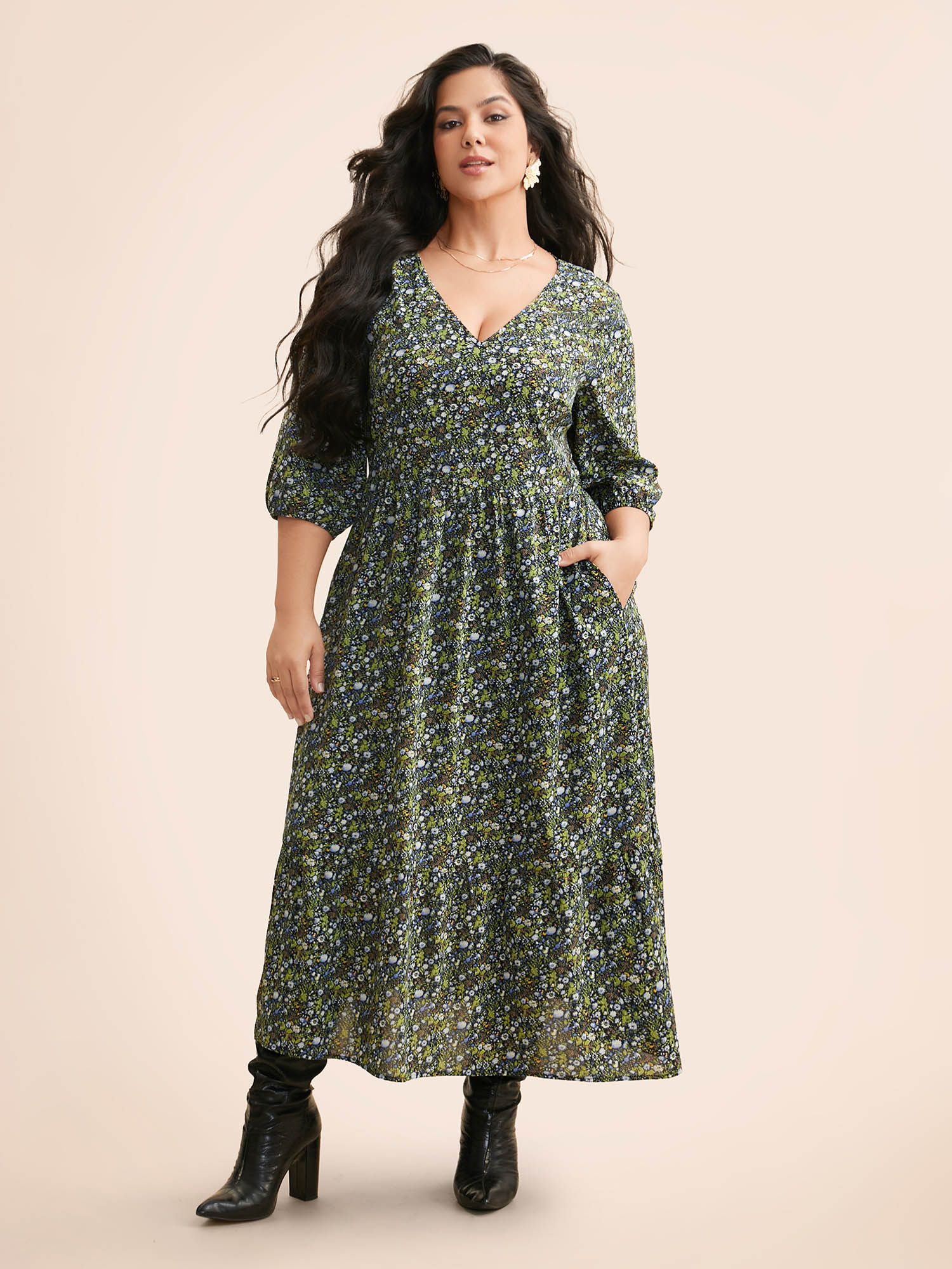 

Plus Size Ditsy Floral Lantern Sleeve Ruffle Hem Dress BlackFlower Women Elegant Gathered V-neck Elbow-length sleeve Curvy BloomChic