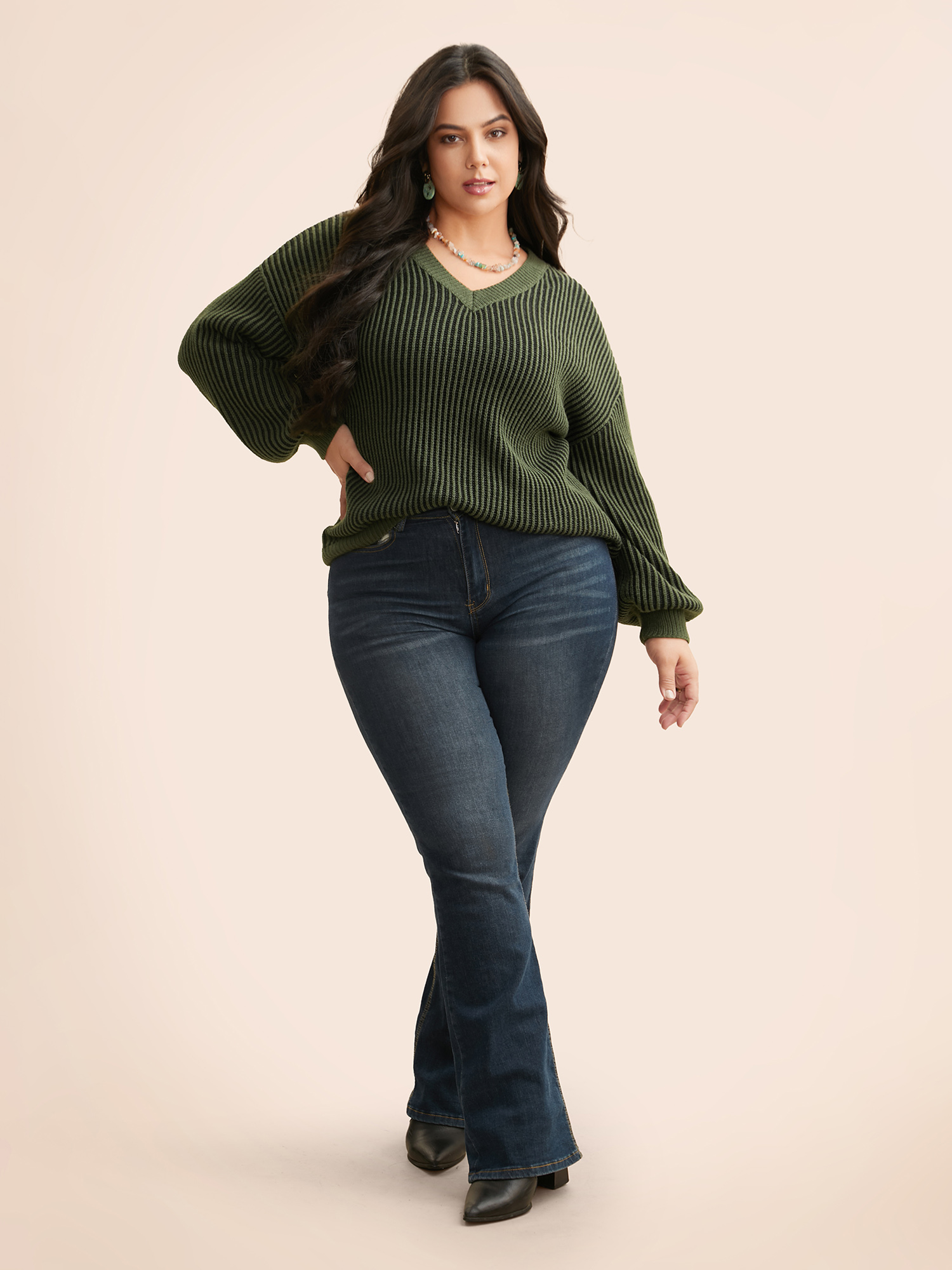 

Plus Size V Neck Plain Textured Split Hem Pullover ArmyGreen Women Casual Loose Long Sleeve V-neck Everyday Pullovers BloomChic