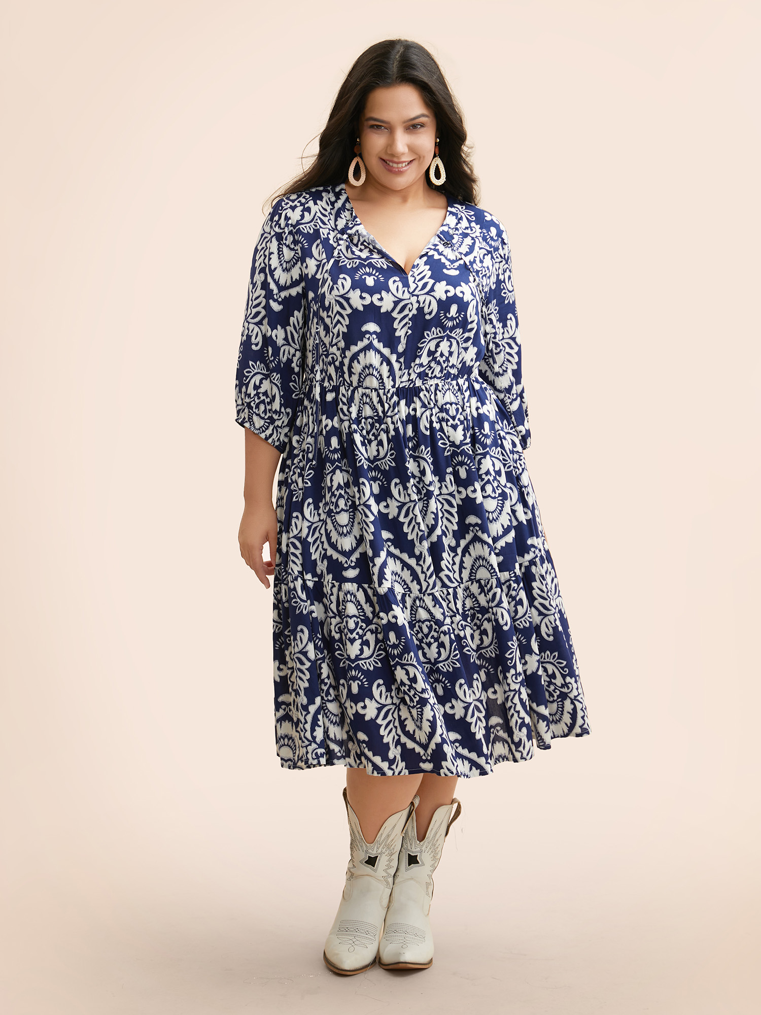 

Plus Size Boho Print Tie Knot Puff Sleeve Dress Indigo Women Resort Tie knot V-neck Elbow-length sleeve Curvy BloomChic