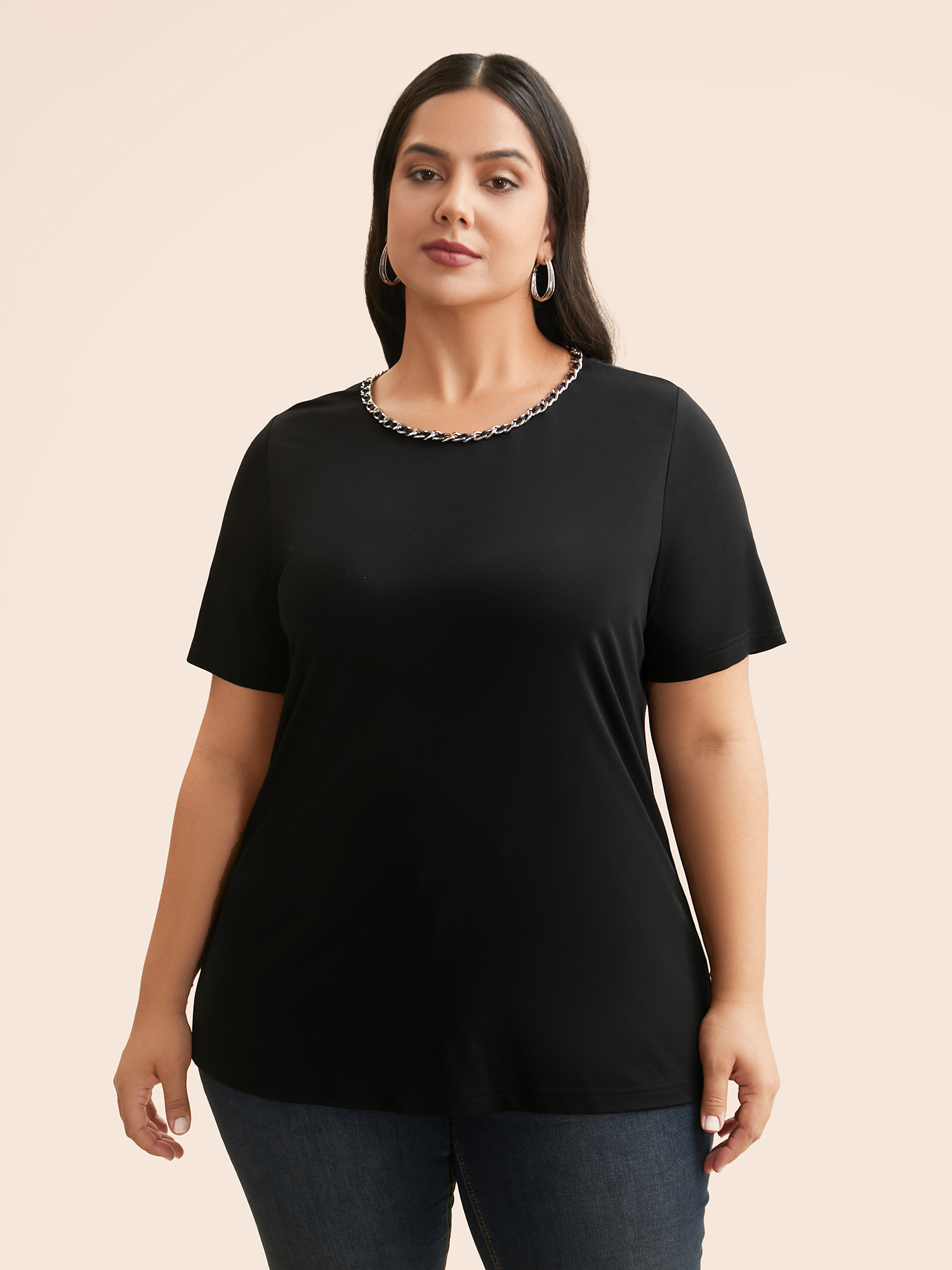 

Plus Size Crew Neck Metal Chain Detail T-shirt Black Women Casual Non Round Neck Everyday T-shirts BloomChic