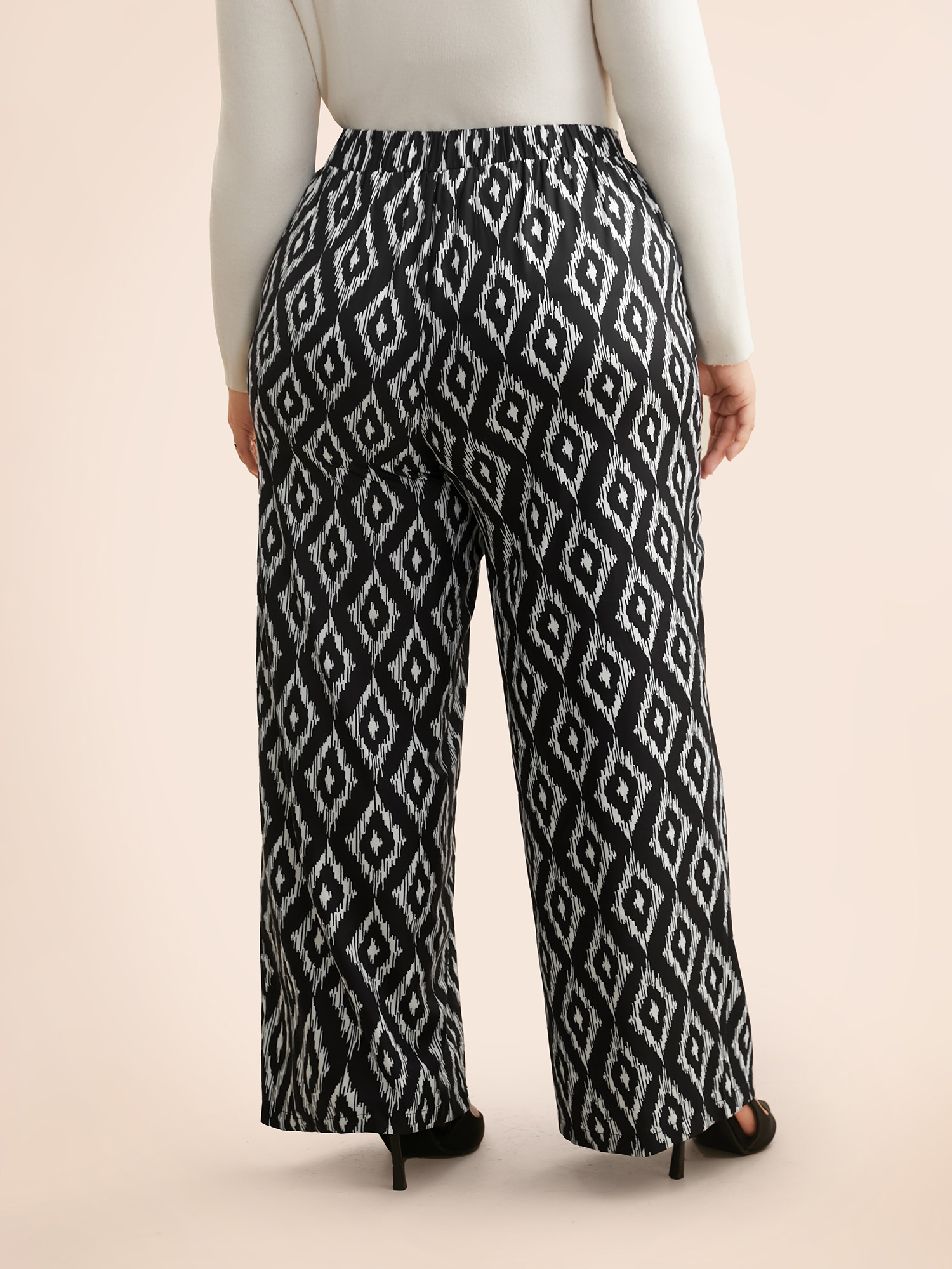 Plus Size Geometric Mid Rise Pocket Pants Women Black At the Office Wide Leg Mid Rise Work Pants BloomChic 18-20/2X 