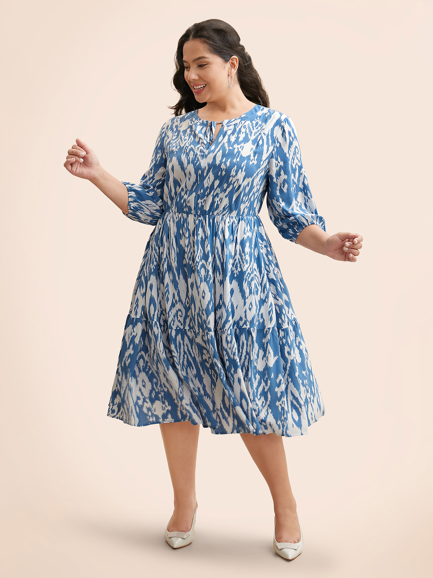 

Plus Size Boho Print Tie Knot Puff Sleeve Dress Skyblue Women Resort Tie knot V-neck Elbow-length sleeve Curvy BloomChic