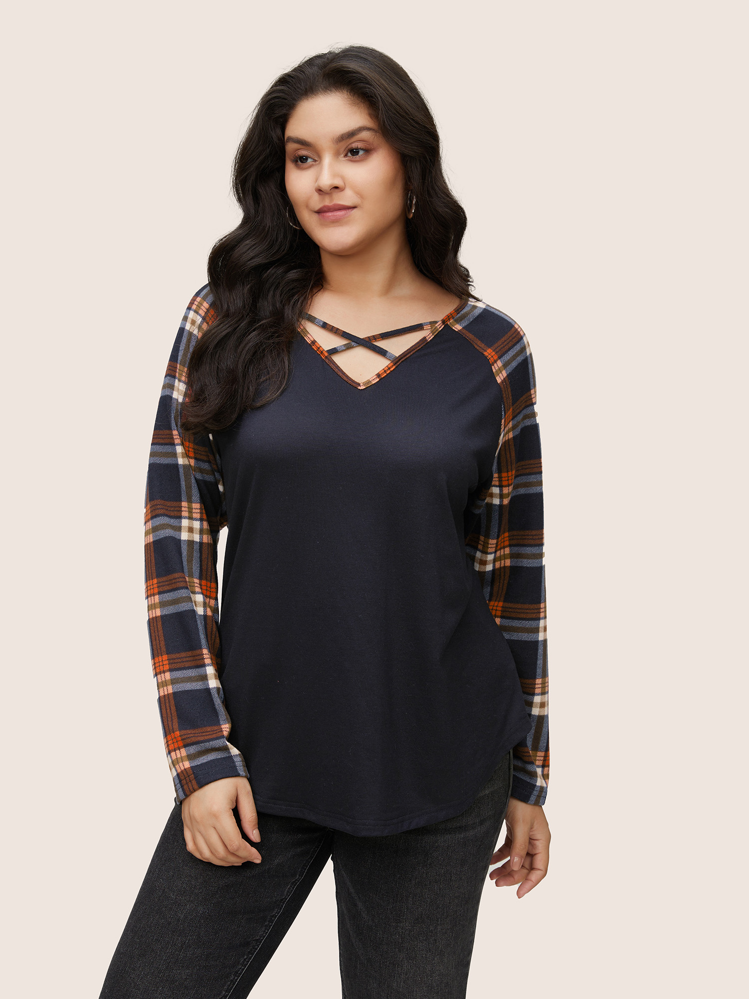 

Plus Size Plaid Patchwork Raglan Sleeve Crisscross T-shirt Indigo Women Casual Patchwork Plaid V-neck Dailywear T-shirts BloomChic