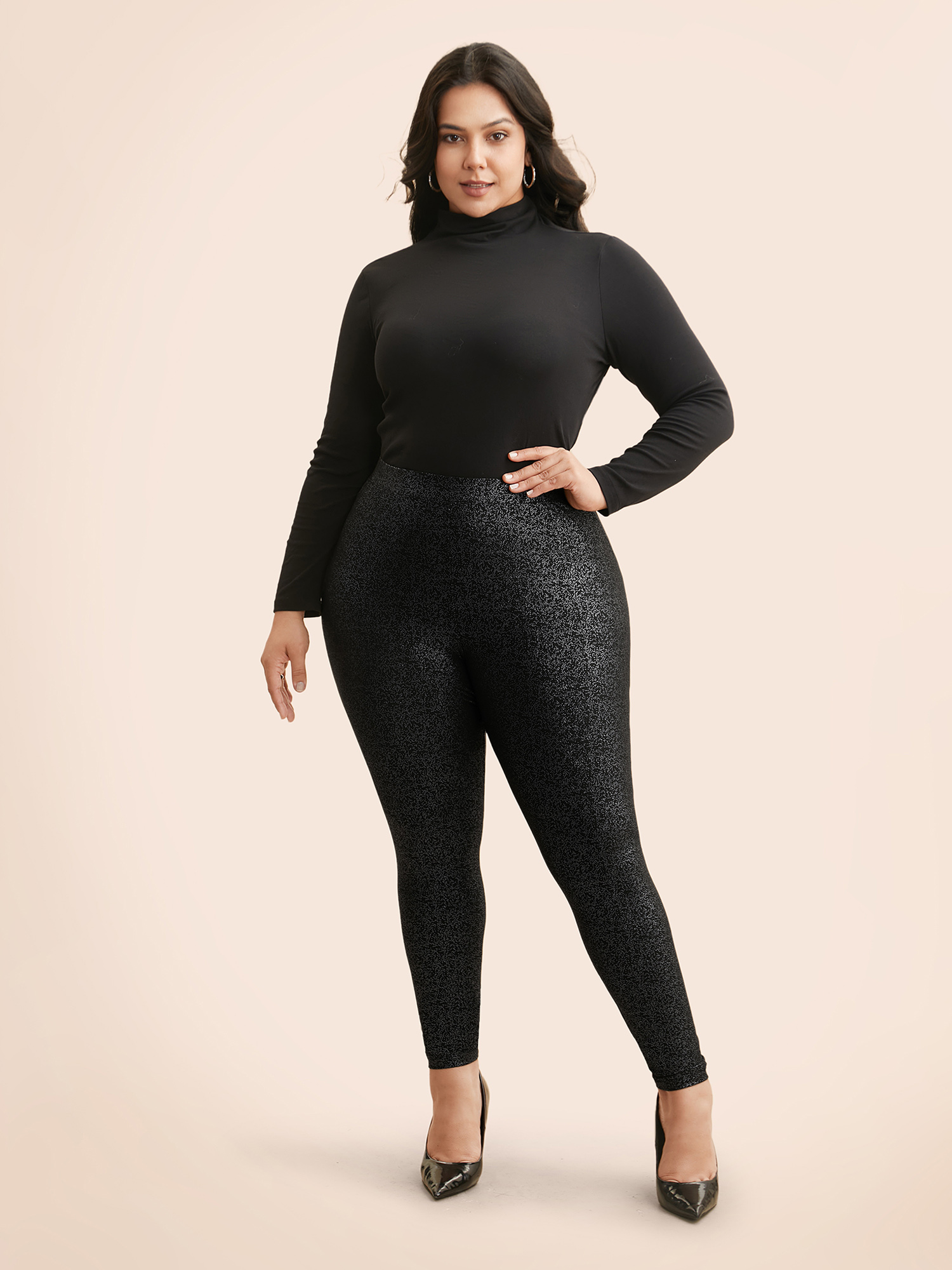 Plus Size Glitter Pleated Skinny Leggings Women Black Cocktail Medium stretch Skinny Mid Rise Party Leggings BloomChic 28/5X 