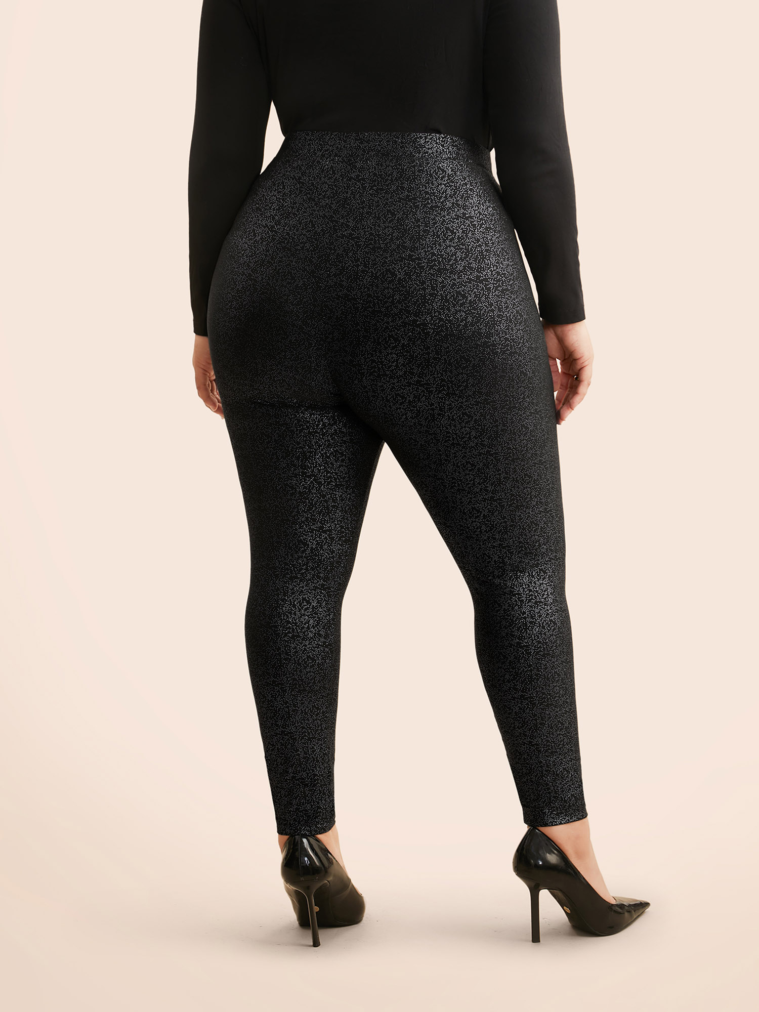 Plus Size Glitter Pleated Skinny Leggings Women Black Cocktail Medium stretch Skinny Mid Rise Party Leggings BloomChic 28/5X 