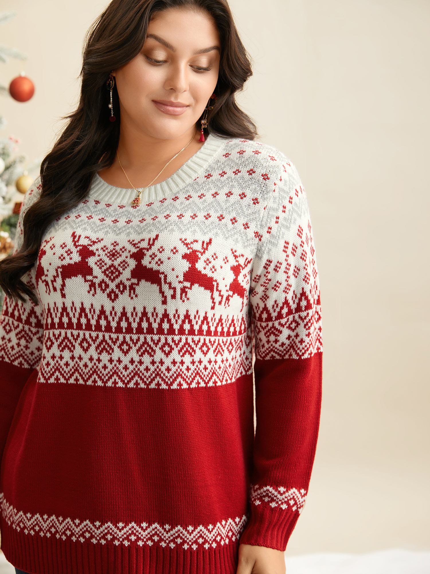 

Plus Size Supersoft Essentials Reindeer Print Round Neck Pullover Scarlet Women Elegant Loose Long Sleeve Round Neck Everyday Pullovers BloomChic